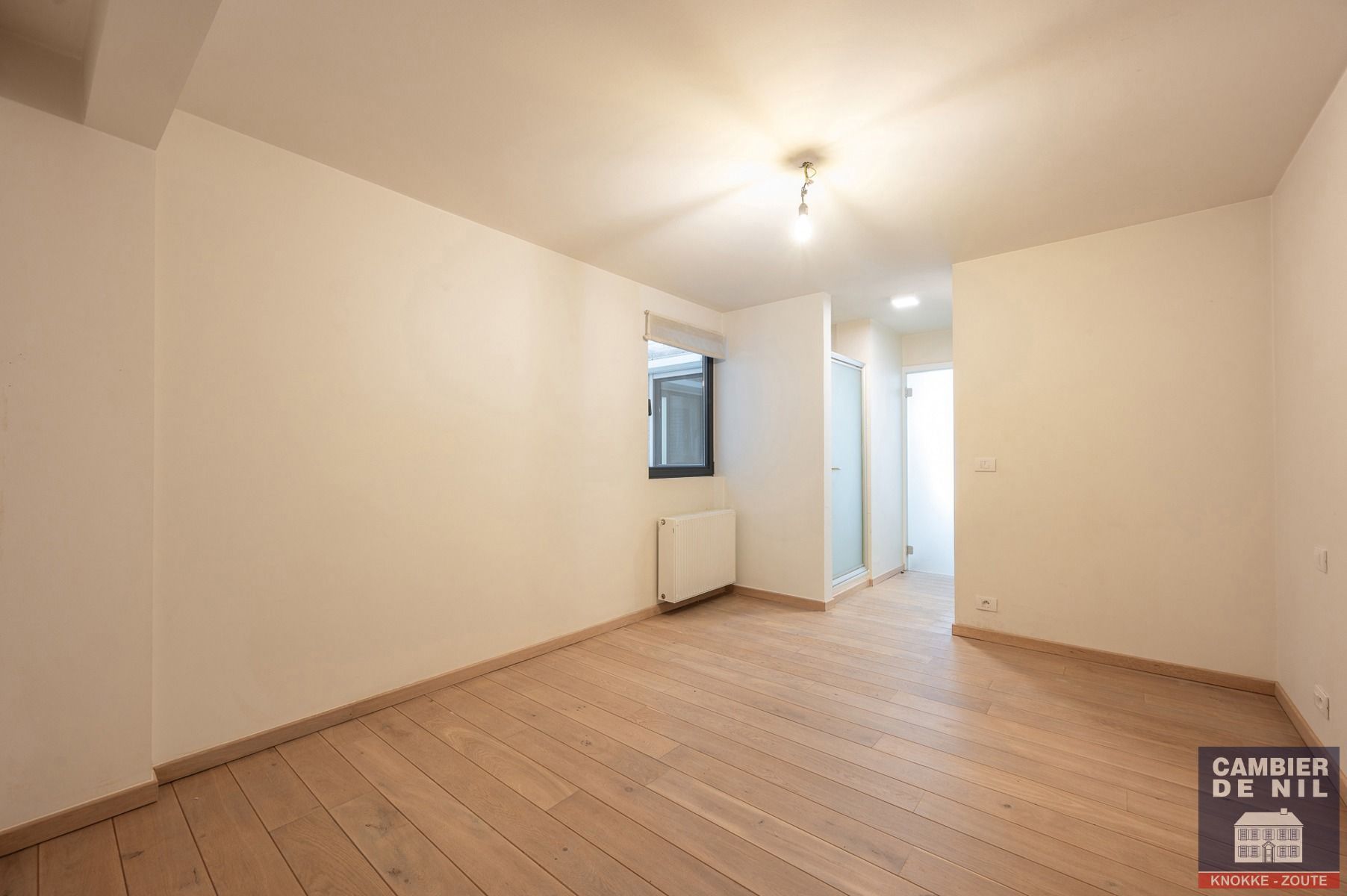 Ongemeubeld, ruim 3 SK-appartement op de Lippenslaan  foto 10