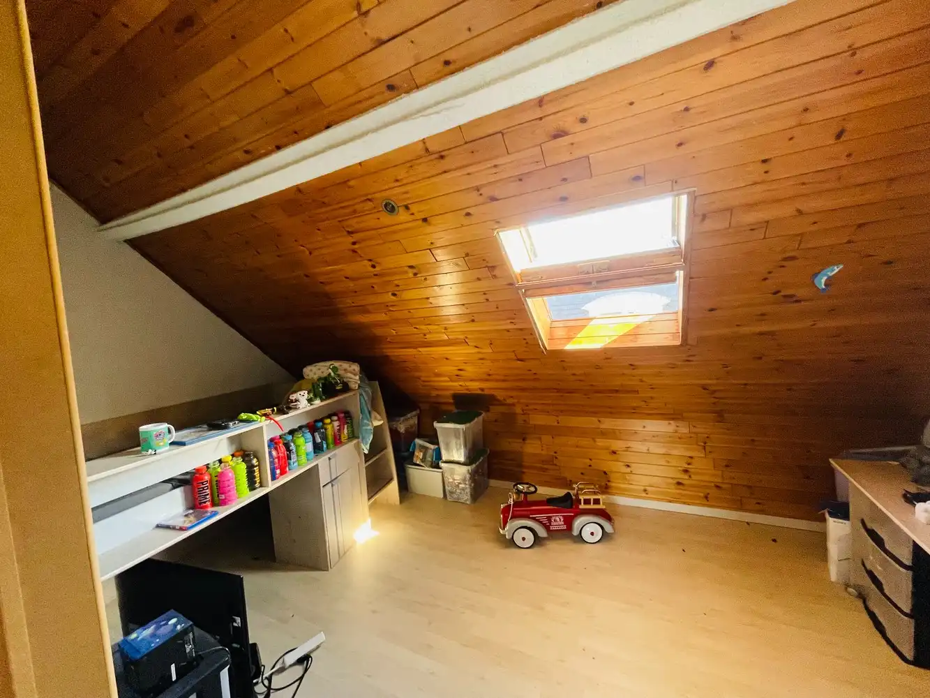 Brugge centrum, woonhuis met zonnige koer, 3 SLAAPKAMERS en living van 34m² foto 10
