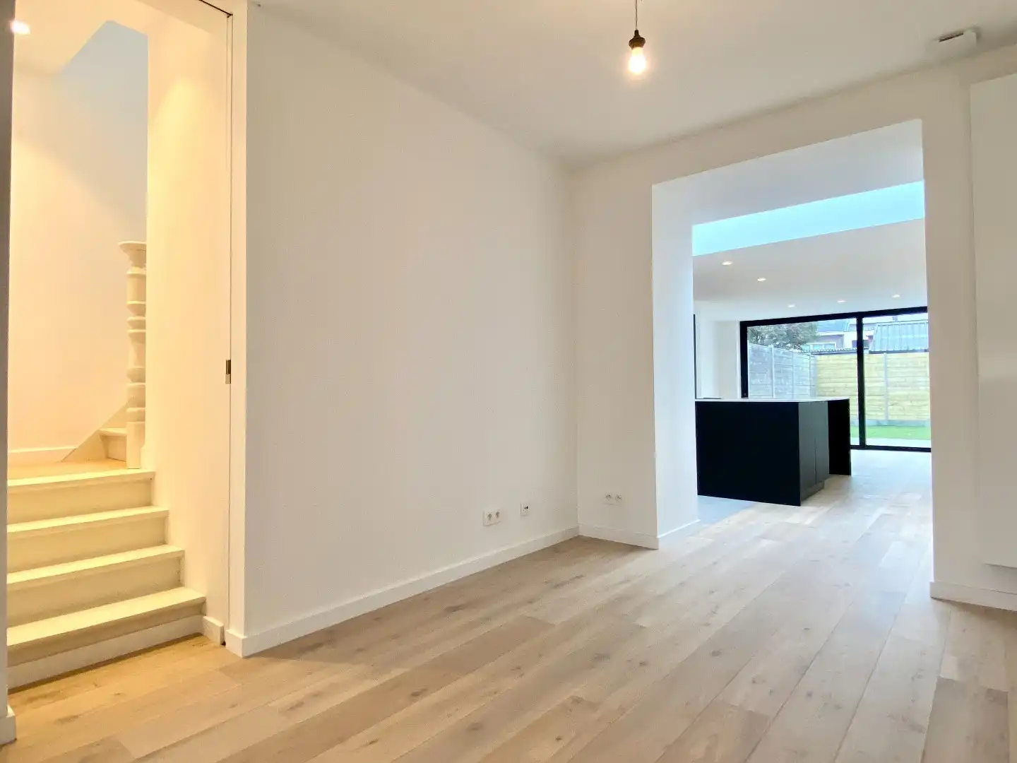 Knap gerenoveerde burgerwoning foto 4