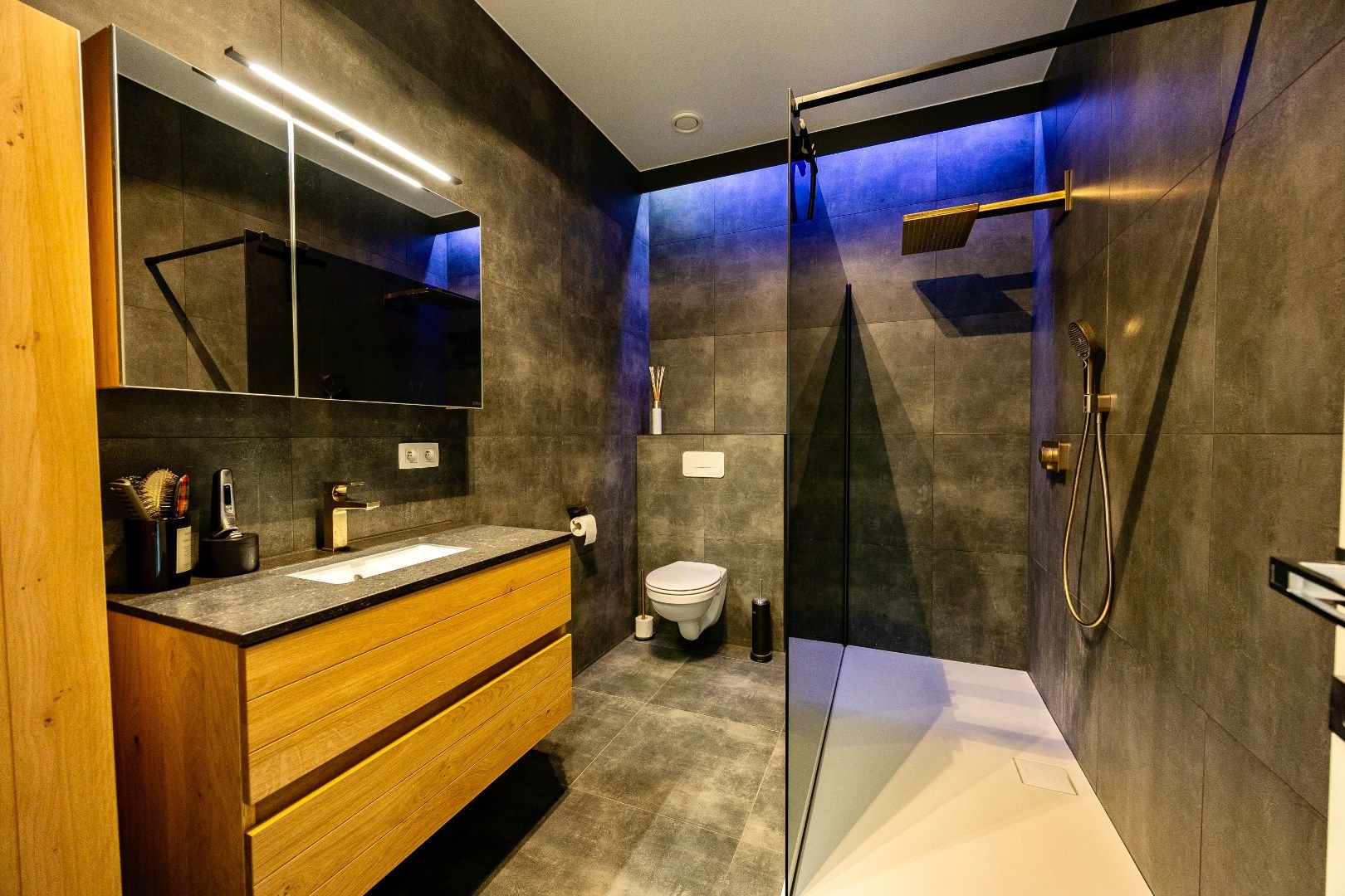 Exclusieve penthouse met ruim terras op toplocatie in Buizingen foto 15