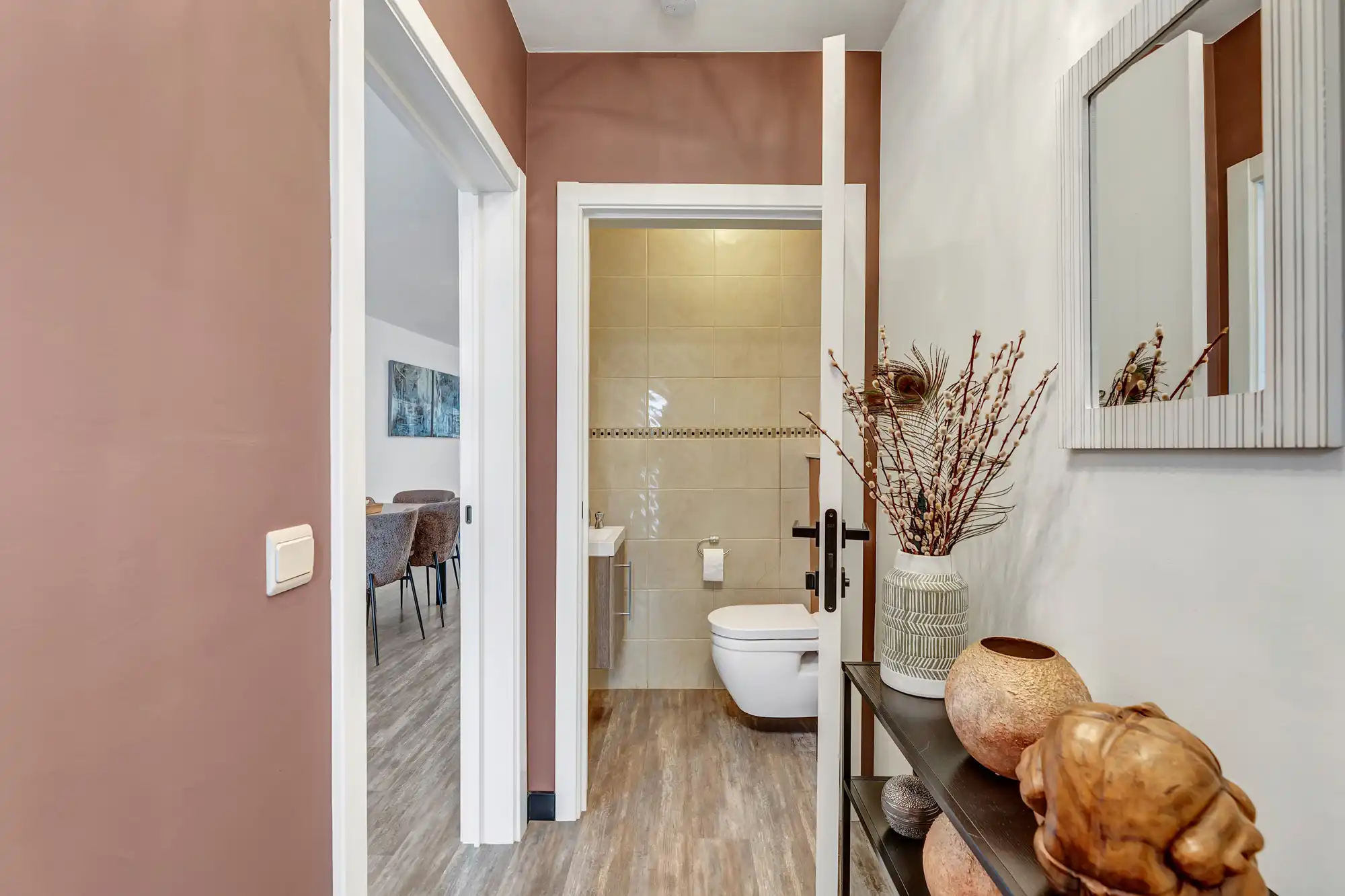 Instapklare woning met garage en tuin foto 2