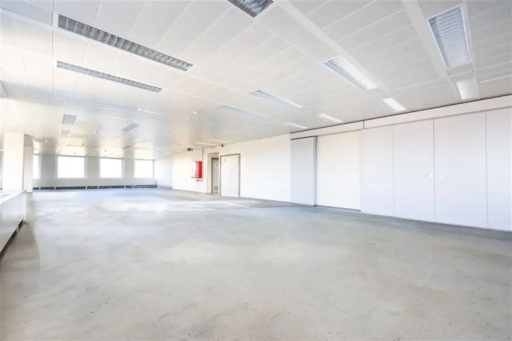 NERVIENS 85: 601m² beschikbaar foto 21