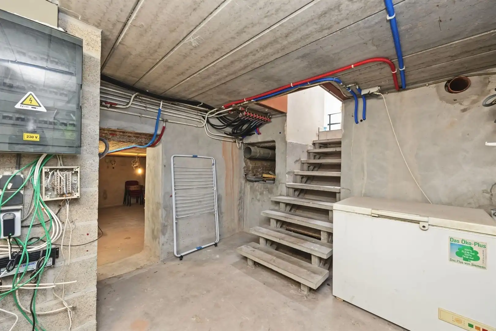 Een ruime, lichtrijke woning met uitbreidingsmogelijkheden in het hart van Zemst foto 23
