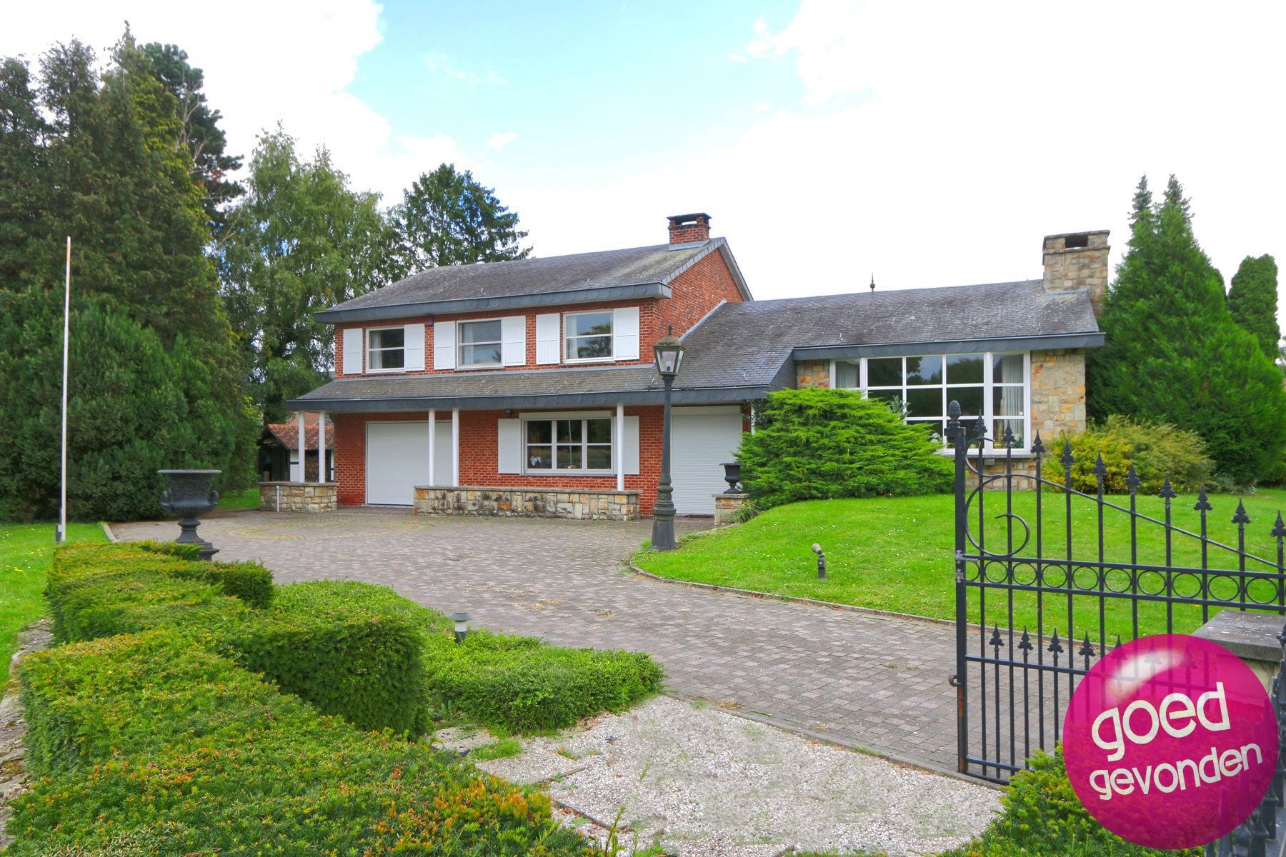 Hoofdfoto van de publicatie: VILLA - 3 tot 5 SLK - GARAGE - PARKING - TUIN - TERRASSEN