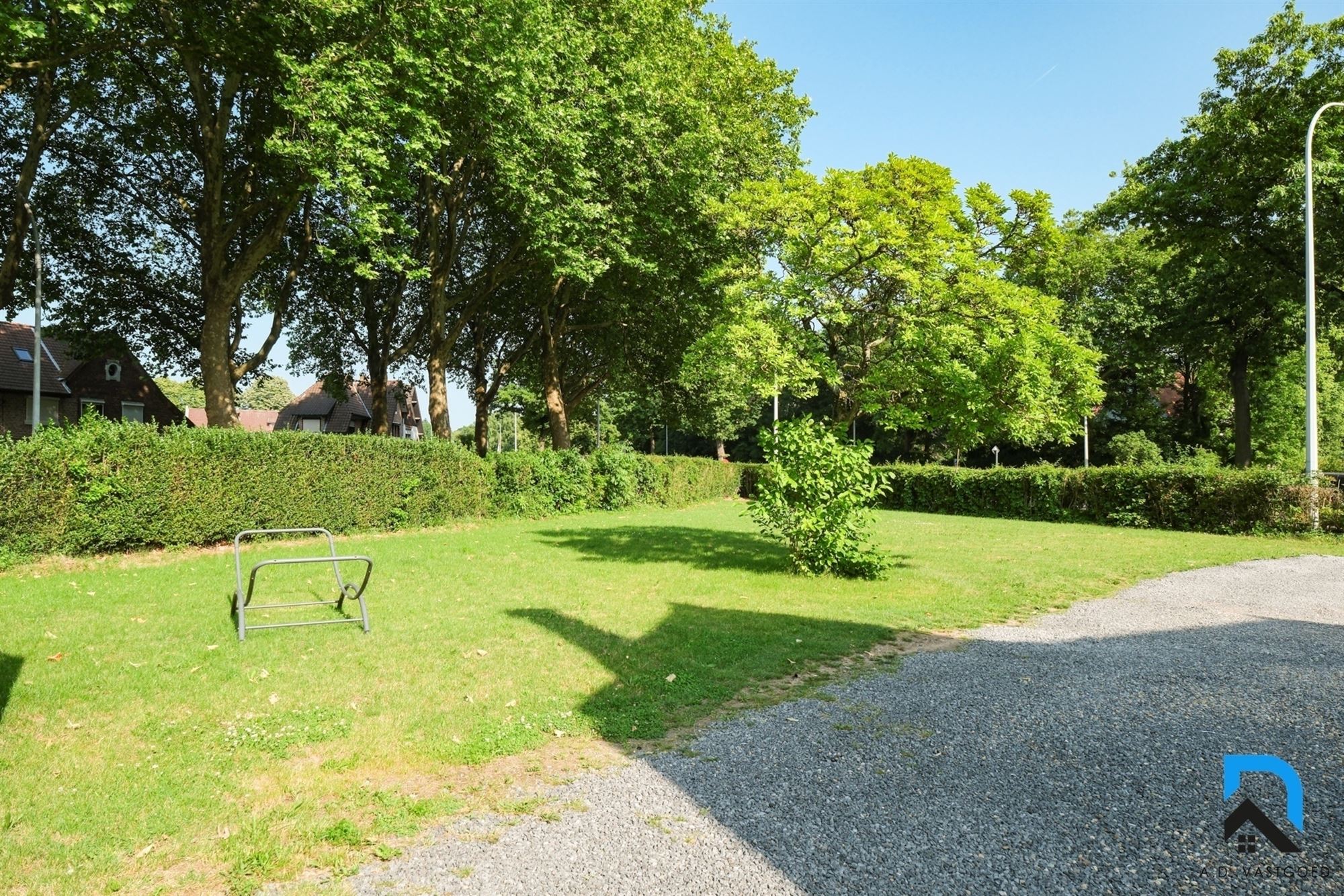 Woning met 5 slaapkamers op riant hoekperceel foto 23