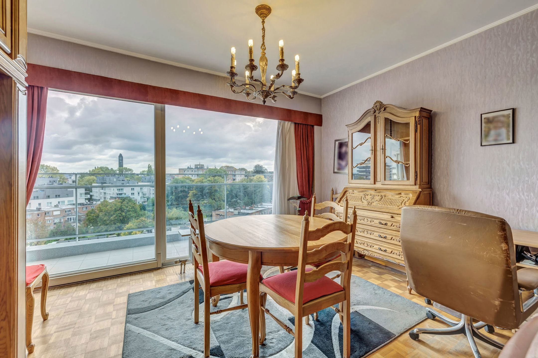 3-slaapkamer-appartement te koop in Molenbeek! foto 6