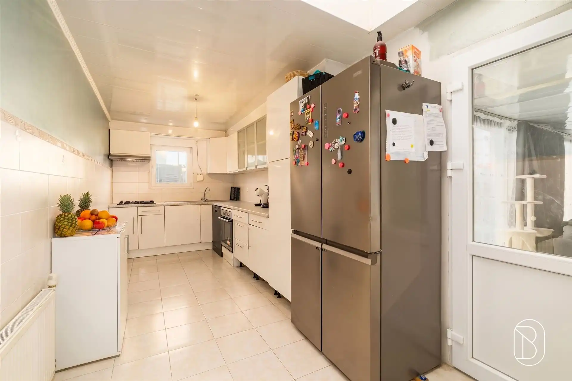 Instapklare woning met 5 slaapkamers en grote garage foto 9