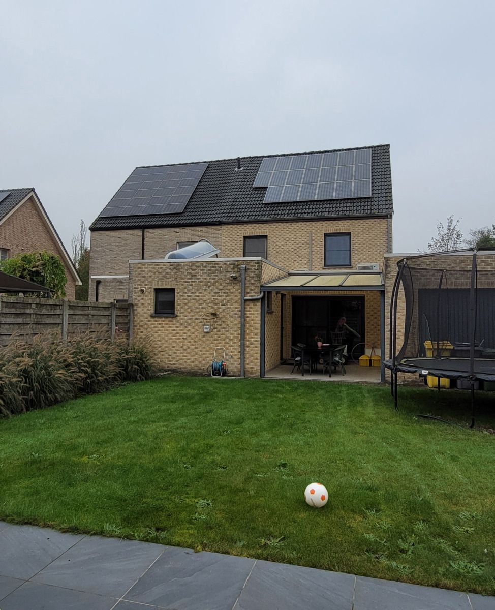 Modern energiezuinige halfopen huis met 4 slaapkamers, voor- en achtertuin in een kindvriendelijke buurt, biedt de perfecte combinatie van rust, veiligheid en kortbij het centrum foto 36