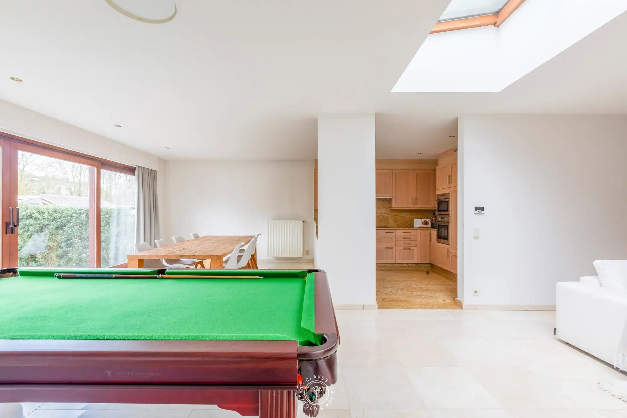 Kwalitatief appartement met inpandige garage én ruim terras foto 6