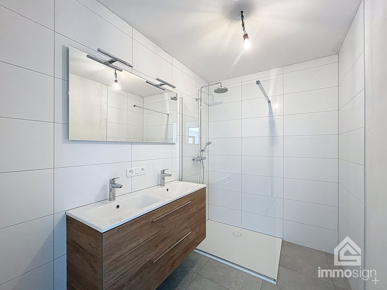 Instapklaar nieuwbouwappartement met 2 slaapkamers, terras en autostaanplaats te Kinrooi foto 12