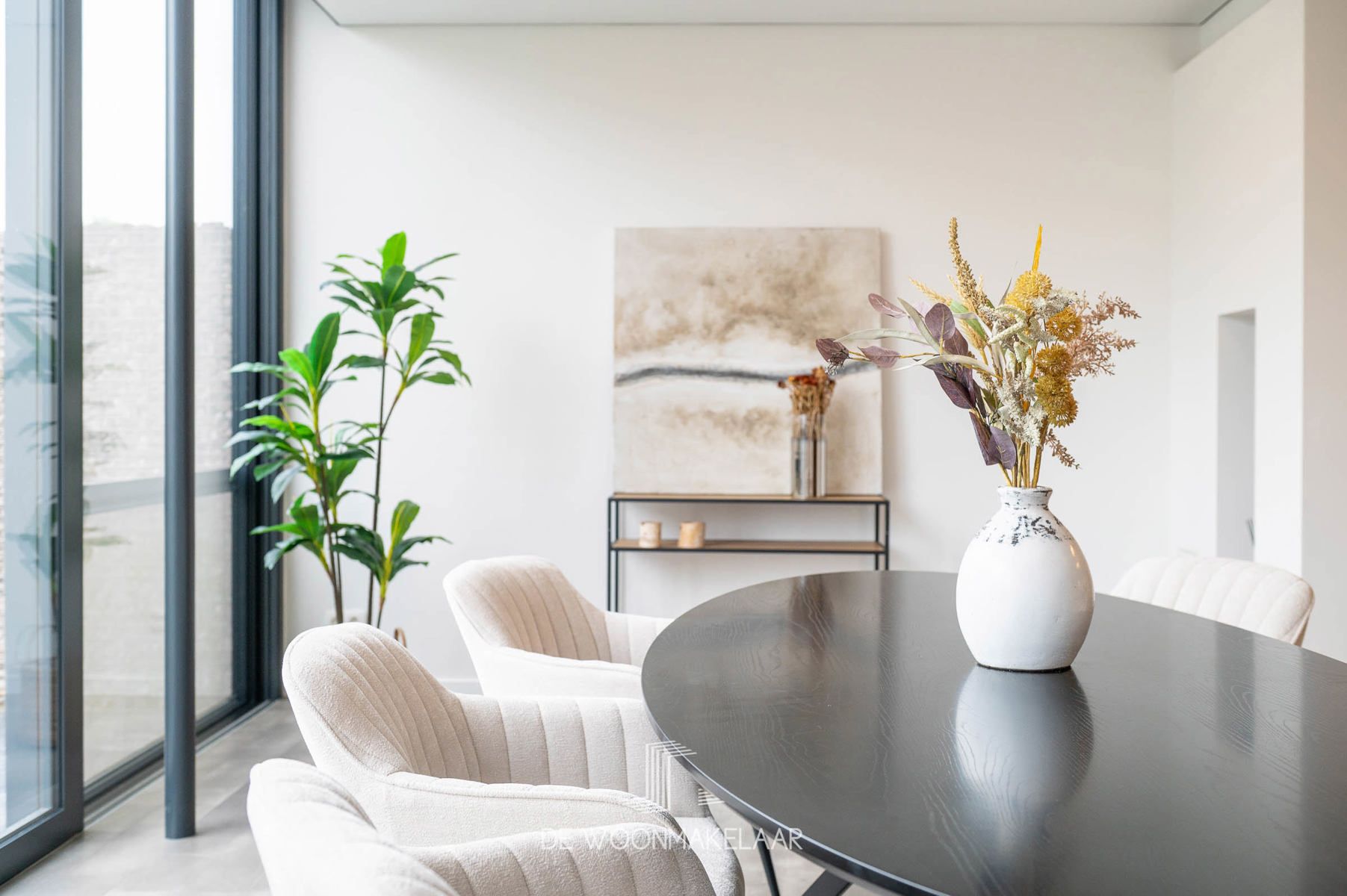 Luxeuze en ruime HOB met 4 slaapkamer en tuin met zwemspa foto 6