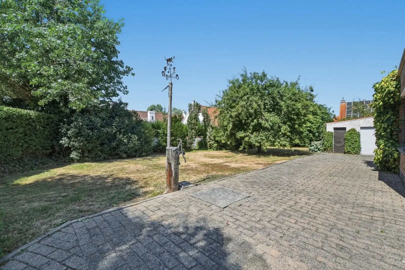 Authentieke en karaktervolle bungalow met veel mogelijkheden in Vosseslag, De Haan foto 15