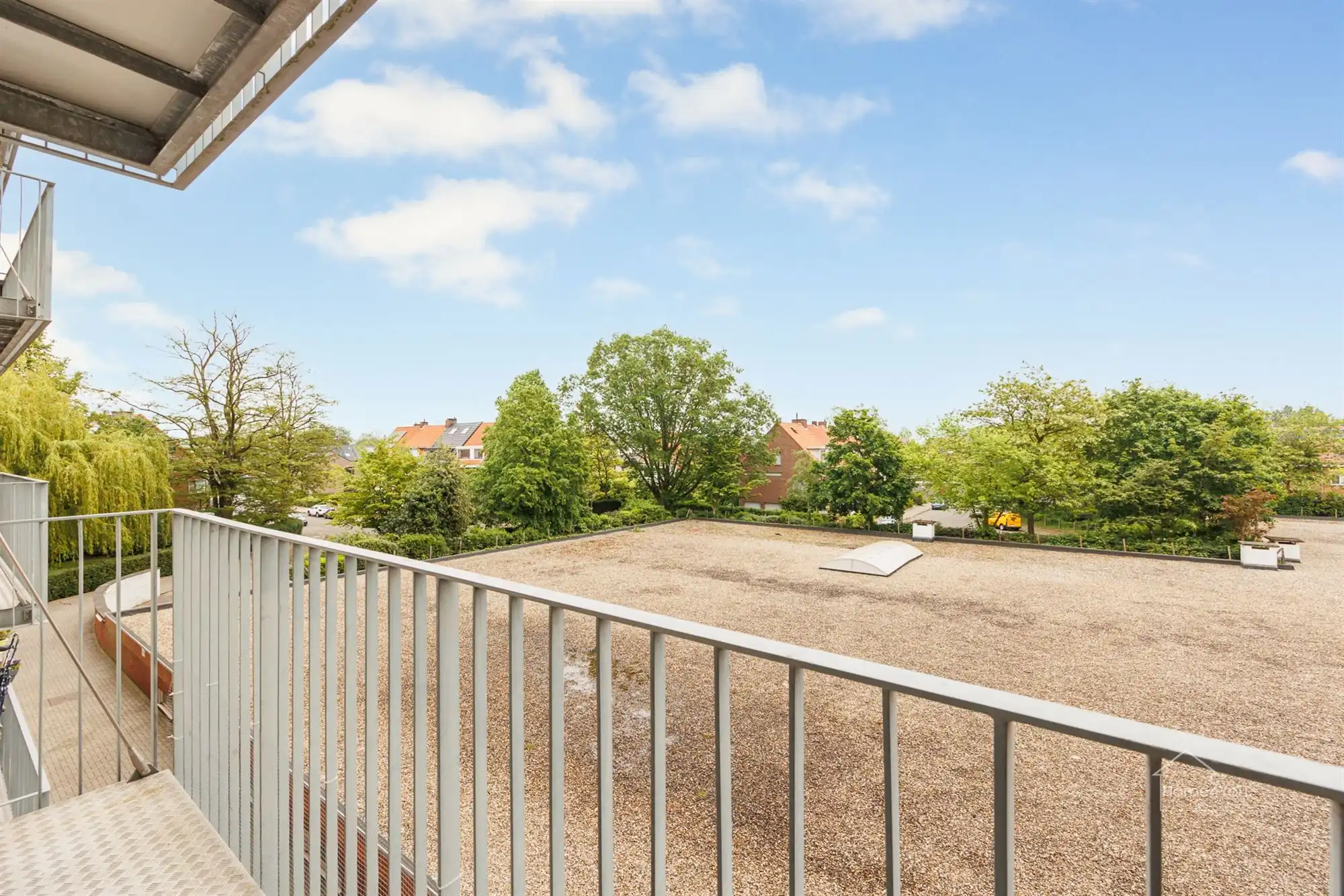 Instapklaar appartement met 2 terrassen  foto 6