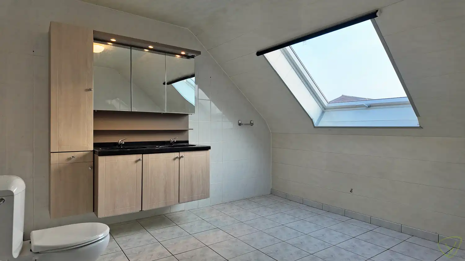 Ruime alleenstaande woning in fermettestijl op landelijke ligging te Zomergem! foto 39