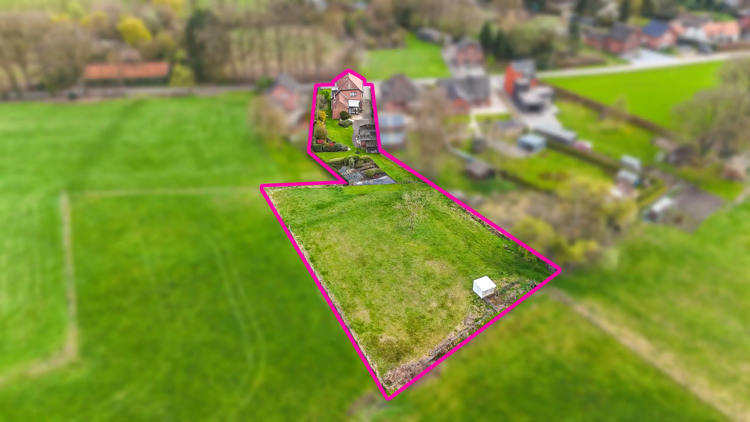 Rustig gelegen woning met riant perceel in Lummen! foto 31