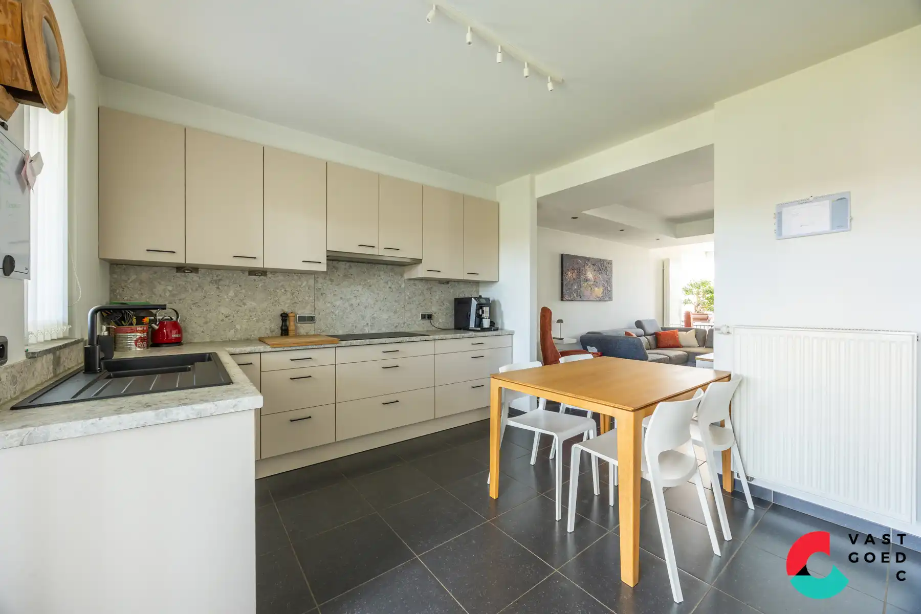 Bungalow te koop foto 11