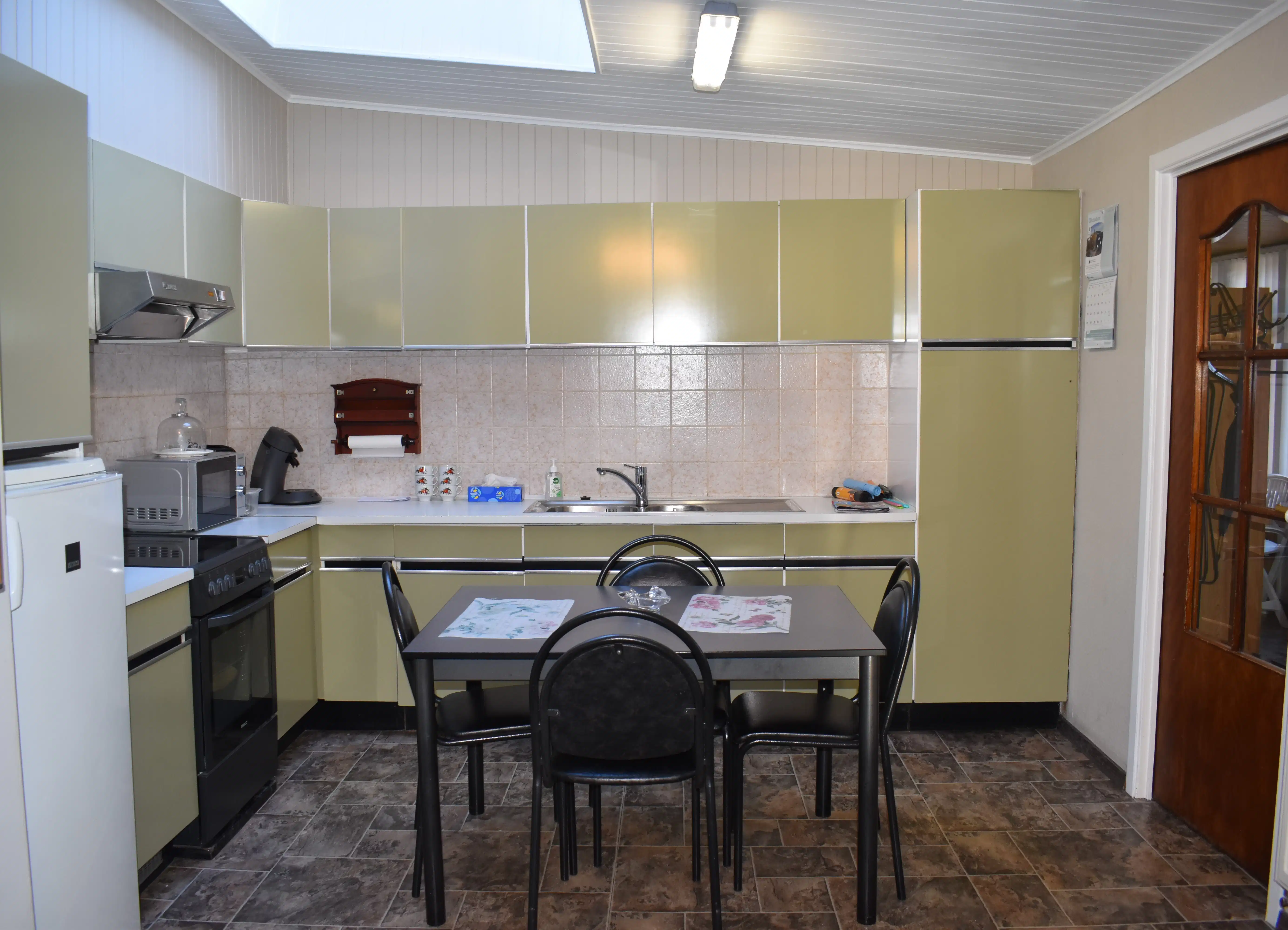 Halfopen bebouwing met werkhuis en prachtig uitzicht in Wellen foto 9