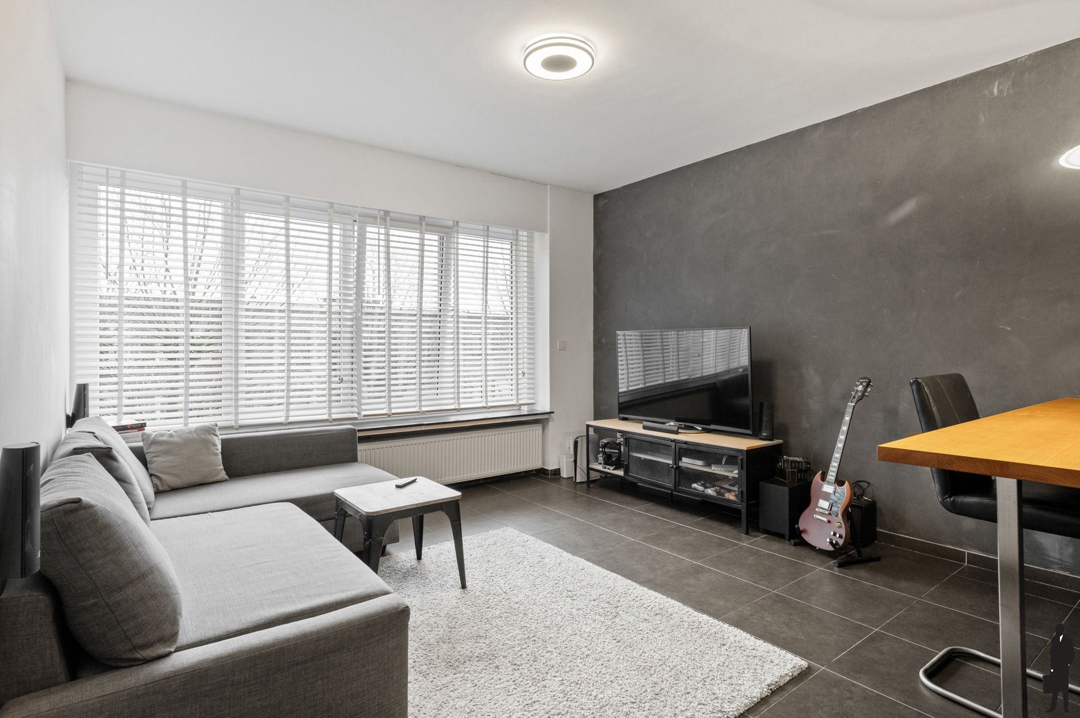 Instapklaar appartement met terrasje in Borsbeek foto 6