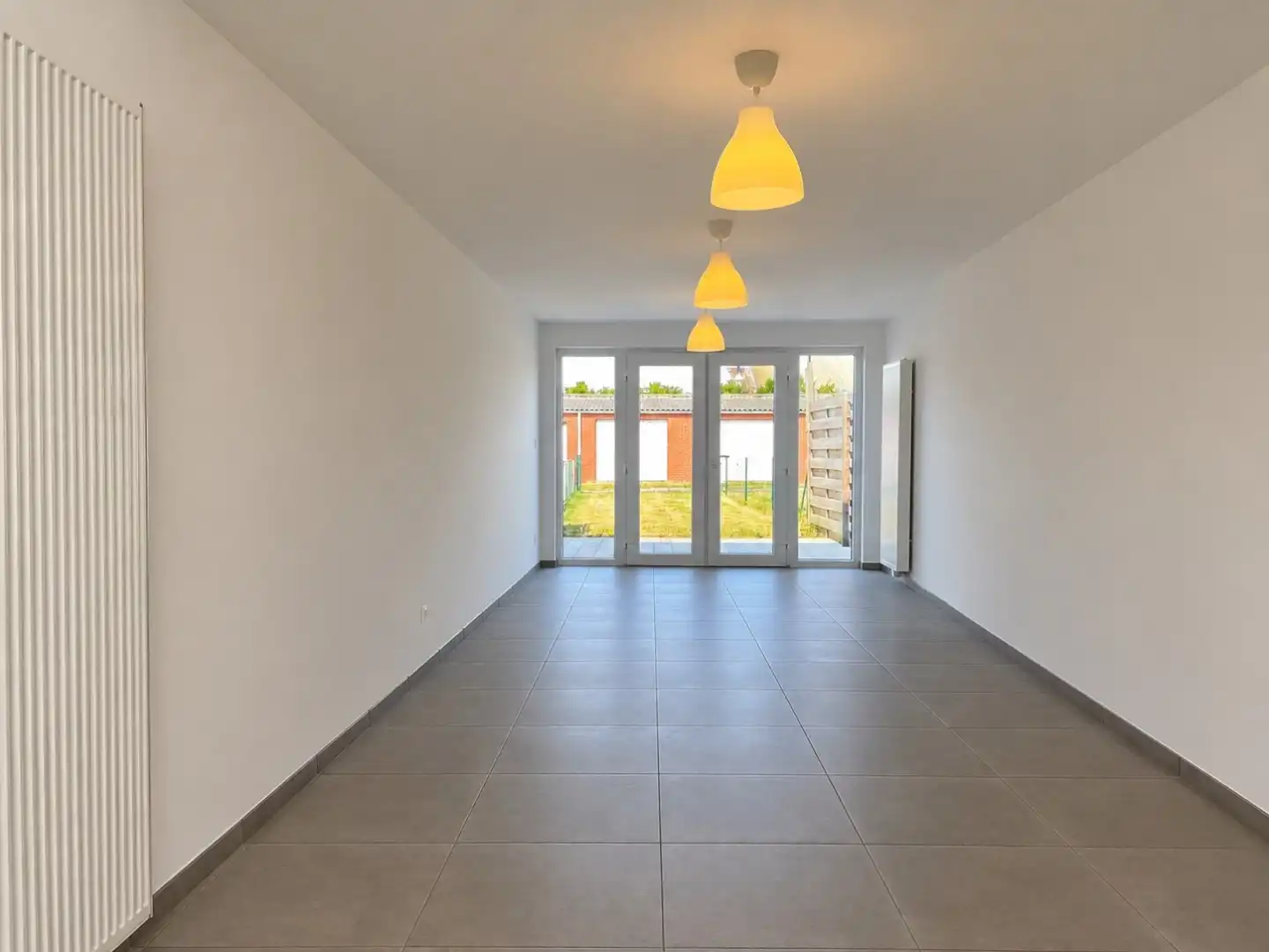 Gerenoveerde woning met 3 slaapkamers, tuin en garage foto 3