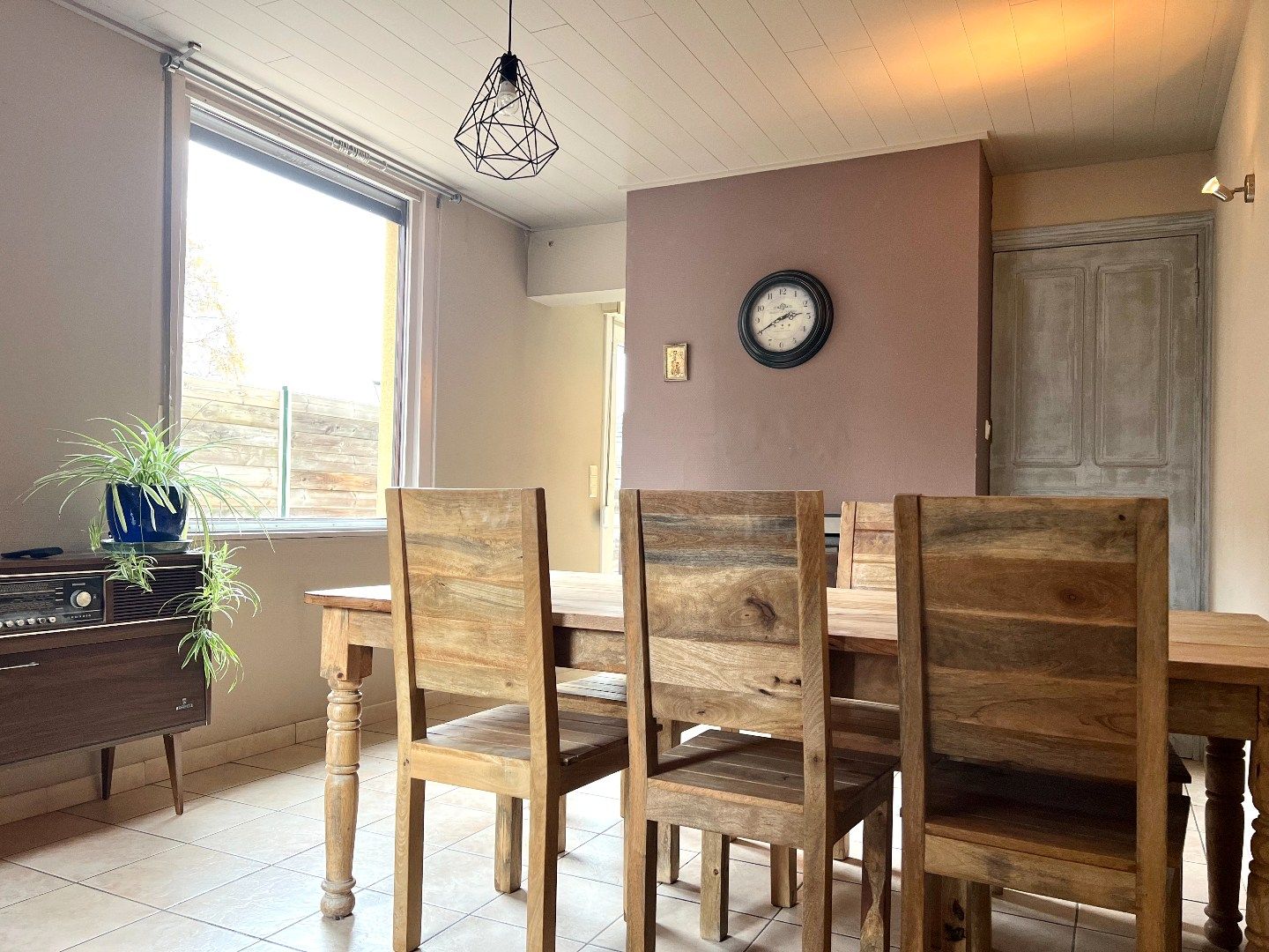 Charme troef in deze starterswoning te Wevelgem! foto 12