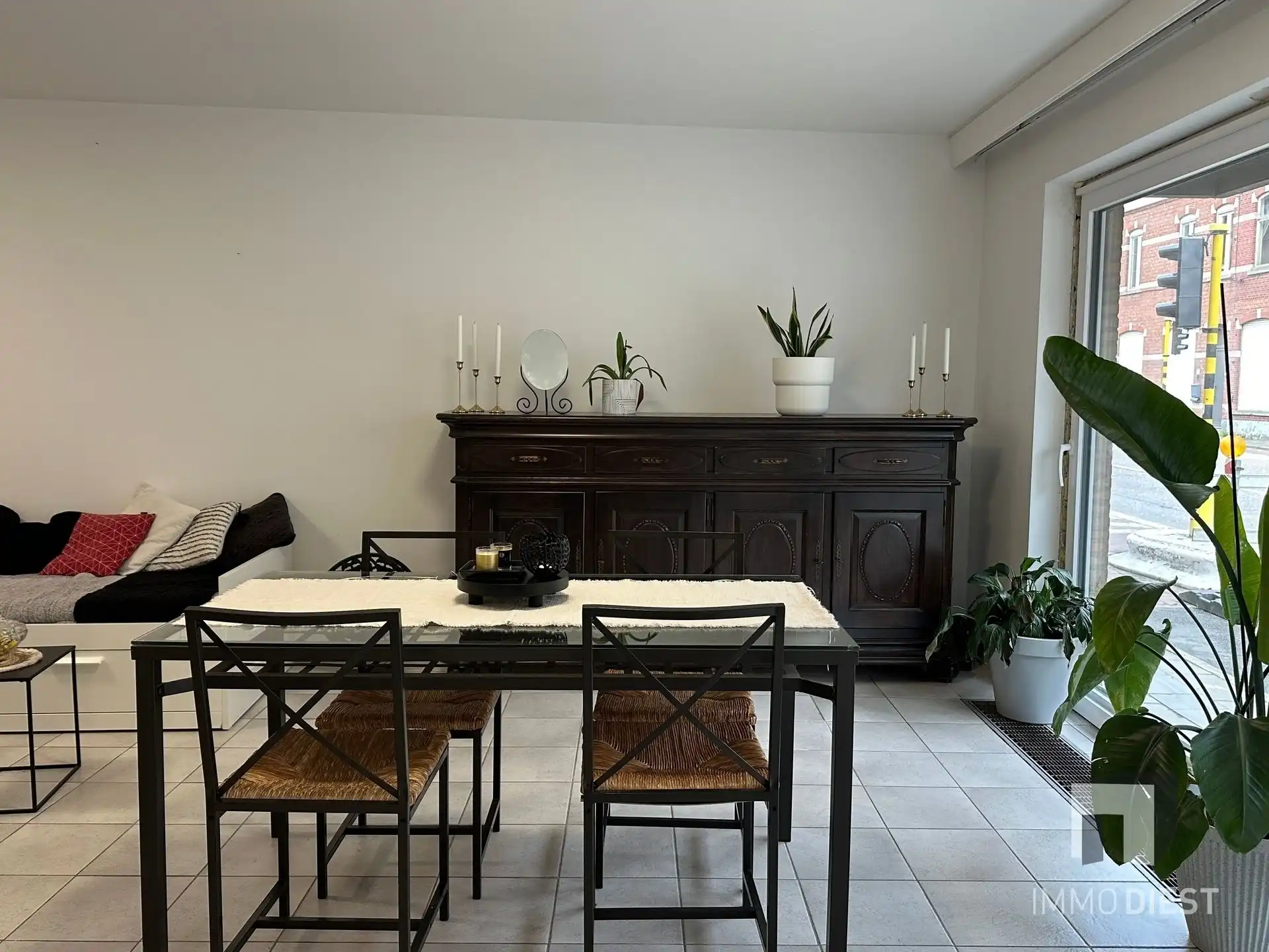 Gelijkvloers appartement met 4 slpks, kelder en garagebox foto 10