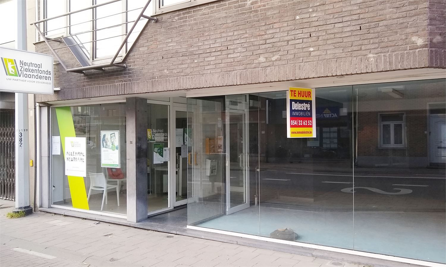 TOP GELEGEN HANDELSGELIJKVLOERS foto 2