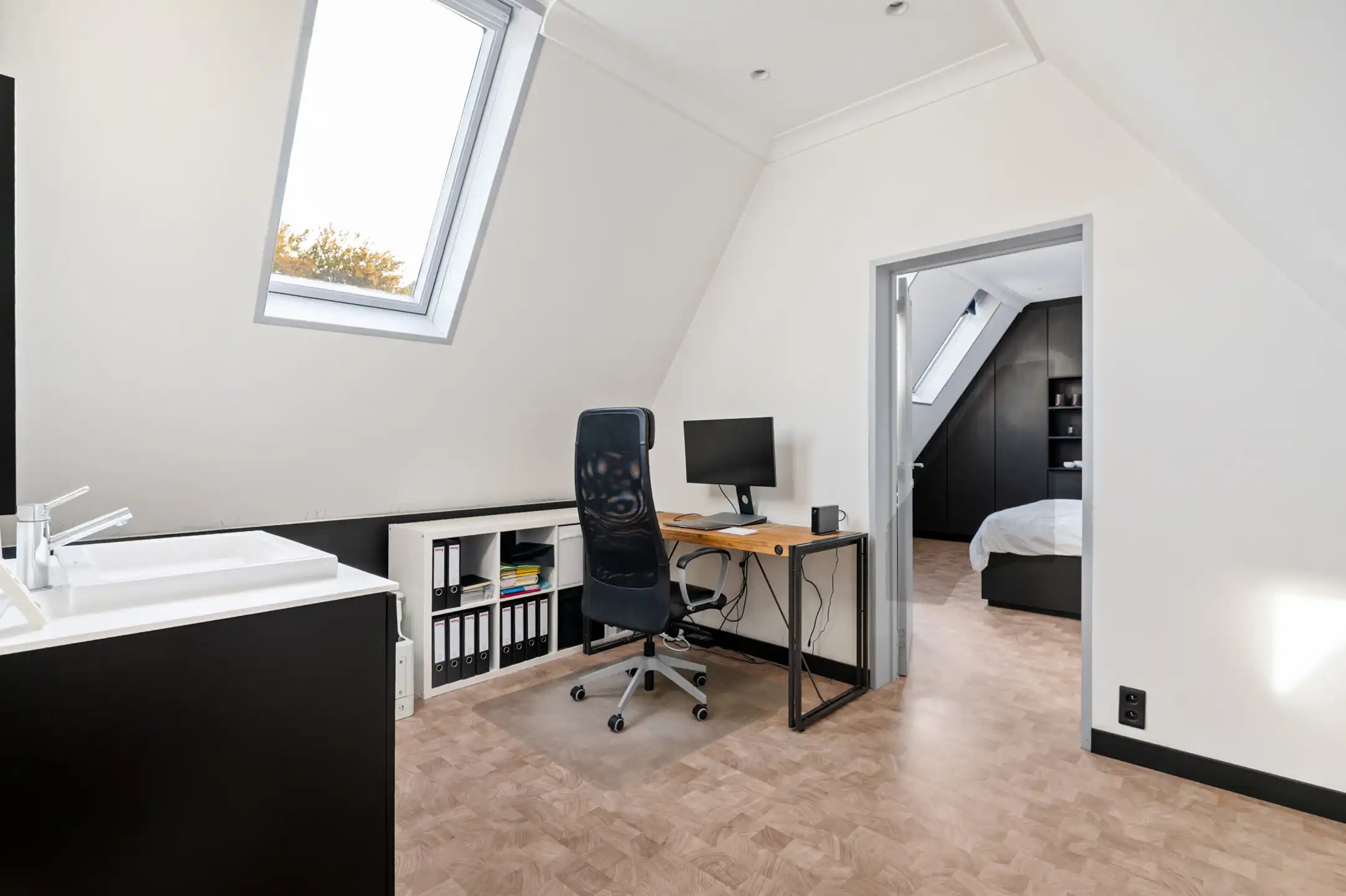 Knap gerenoveerde, energiezuinige woning (open bebouwing) foto 17