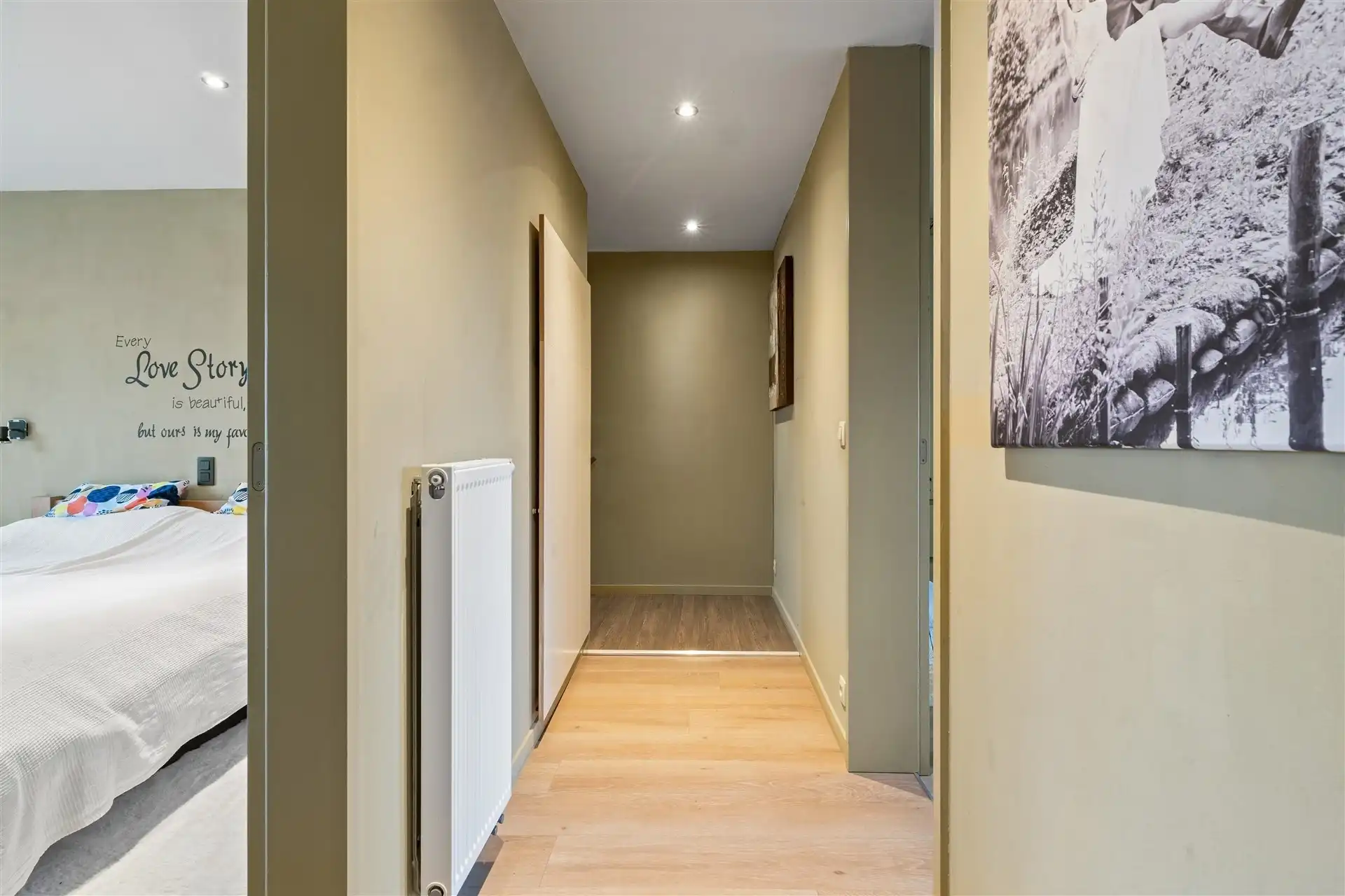 Instapklare, moderne, zeer ruime halfopen bebouwing nabij centrum Berlare foto 11