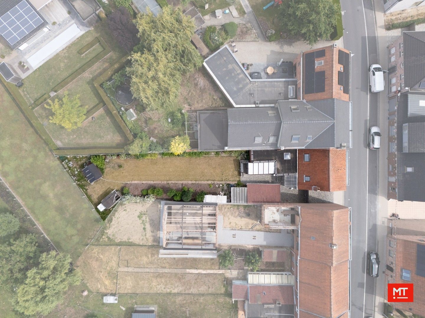 Te renoveren halfopen woning met 3 slaapkamers, Westgerichte tuin en garage op een rustige locatie in Beselare foto 18