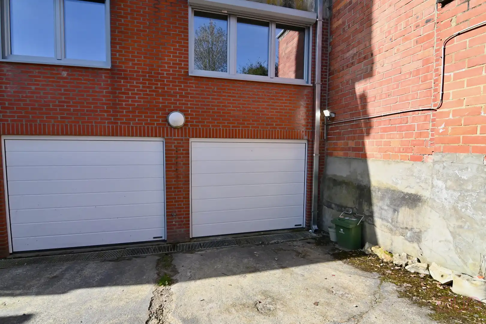 Charmant gerenoveerd 2-slaapkamerappartement met dubbel terras en garage – Centrum Sint-Truiden foto 22
