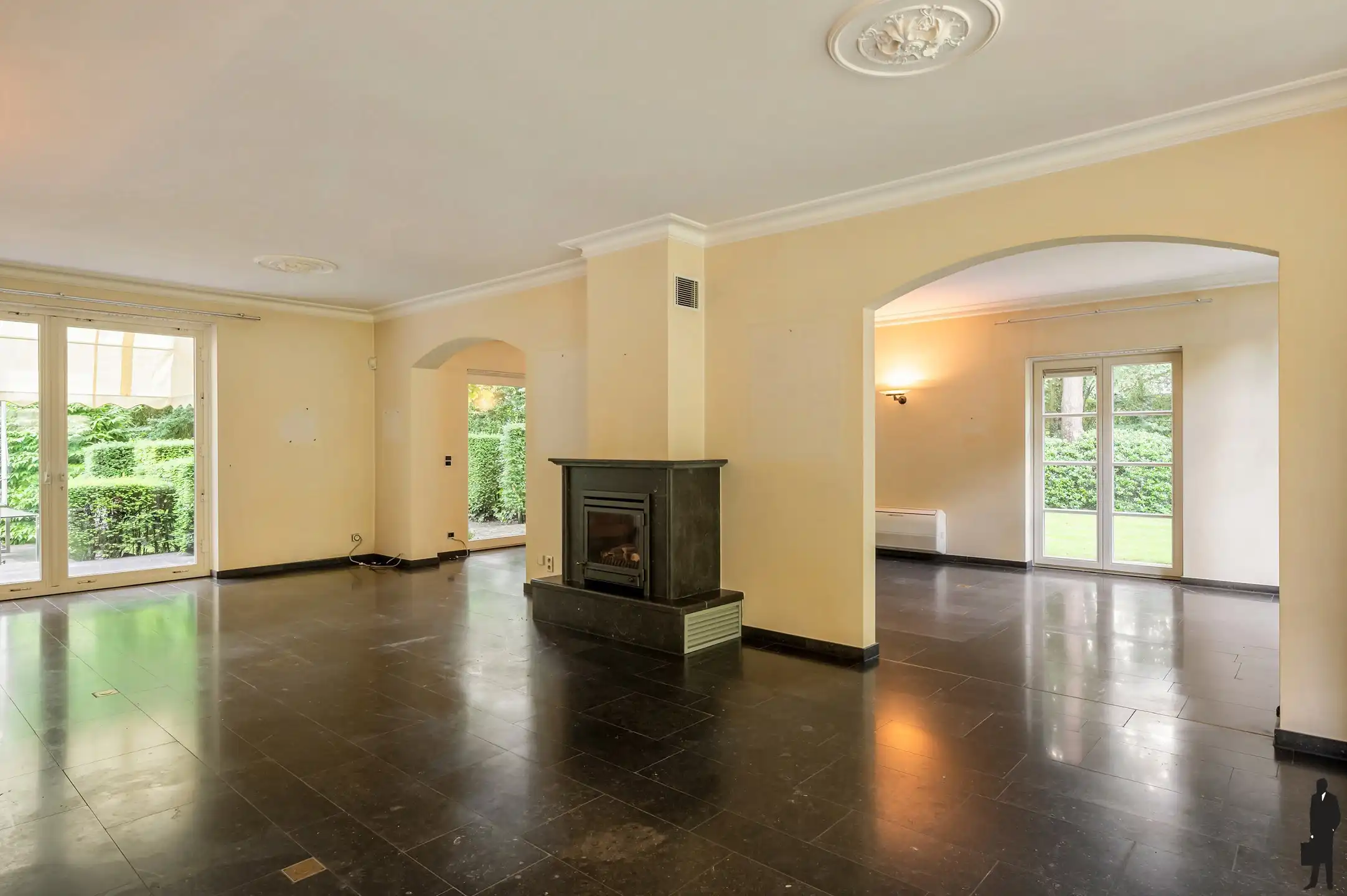 Op absolute toplocatie gelegen villa! foto 8