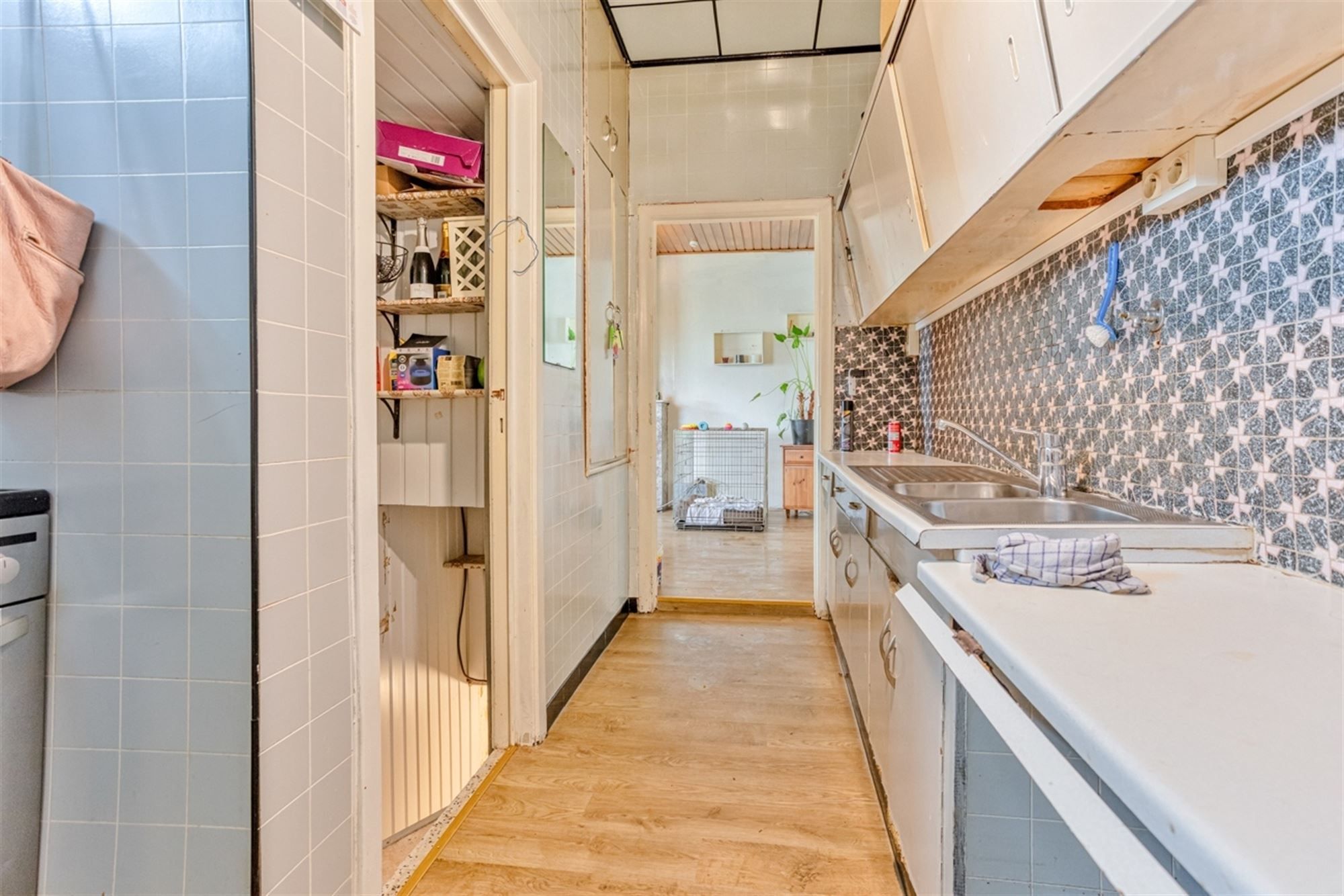 Ruime renovatiewoning met tuin en 3 slaapkamers foto 8