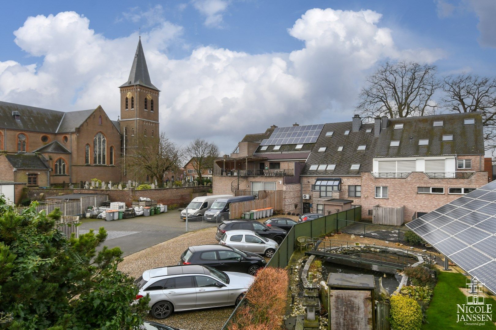 Interessant opbrengstgebouw met 4 appartementen en 2 handelsruimtes  foto 34