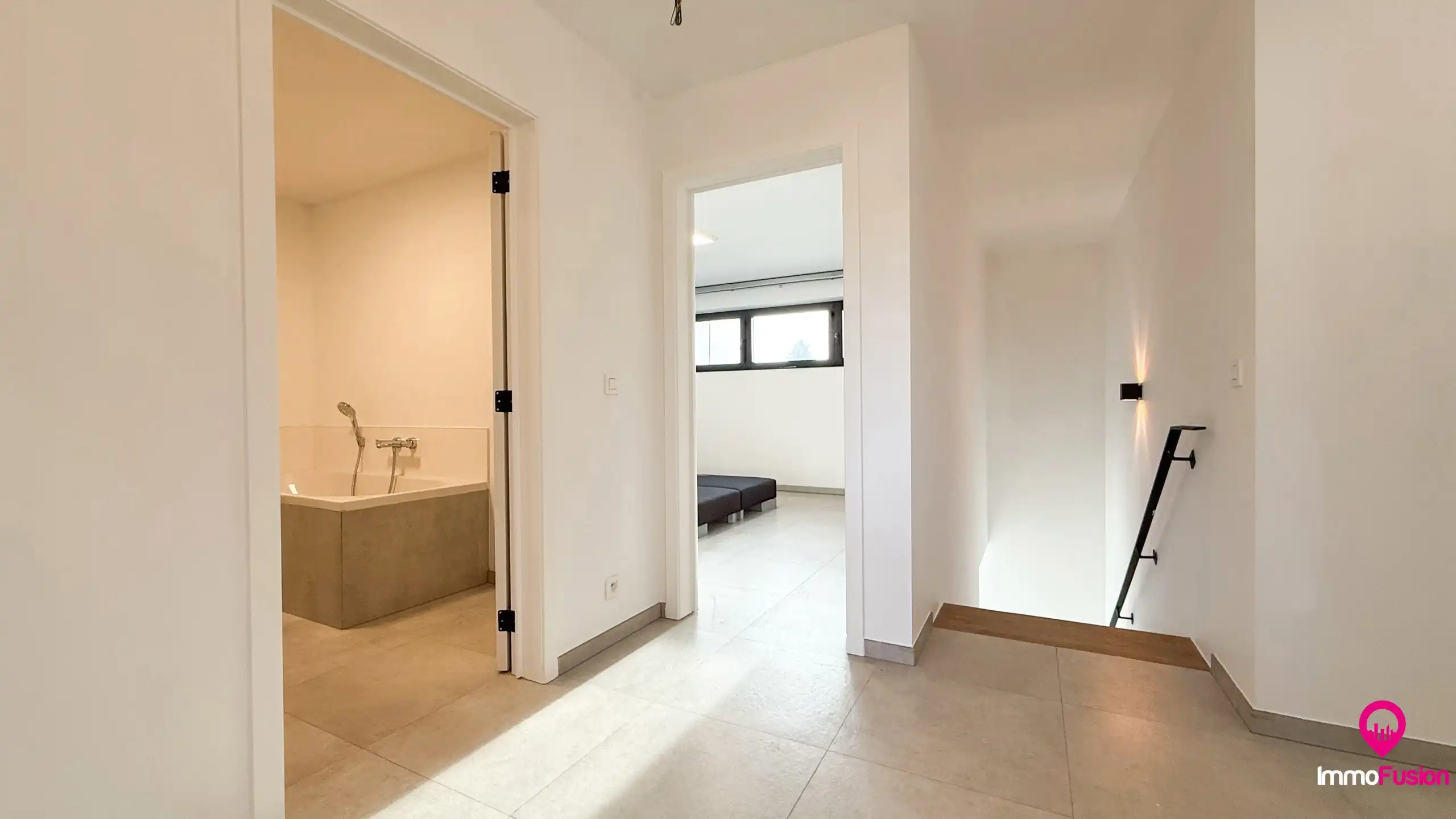 Moderne halfopen bebouwing met 3 slpks, airco en tuintje! foto 19