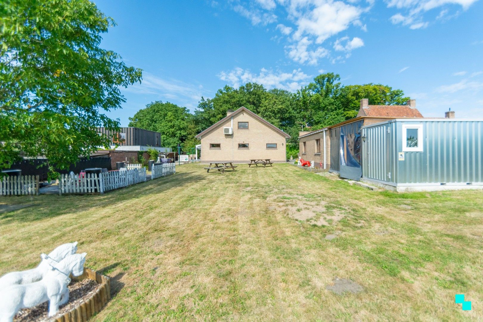 Ruime woning nabij de Makegemse bossen foto 25