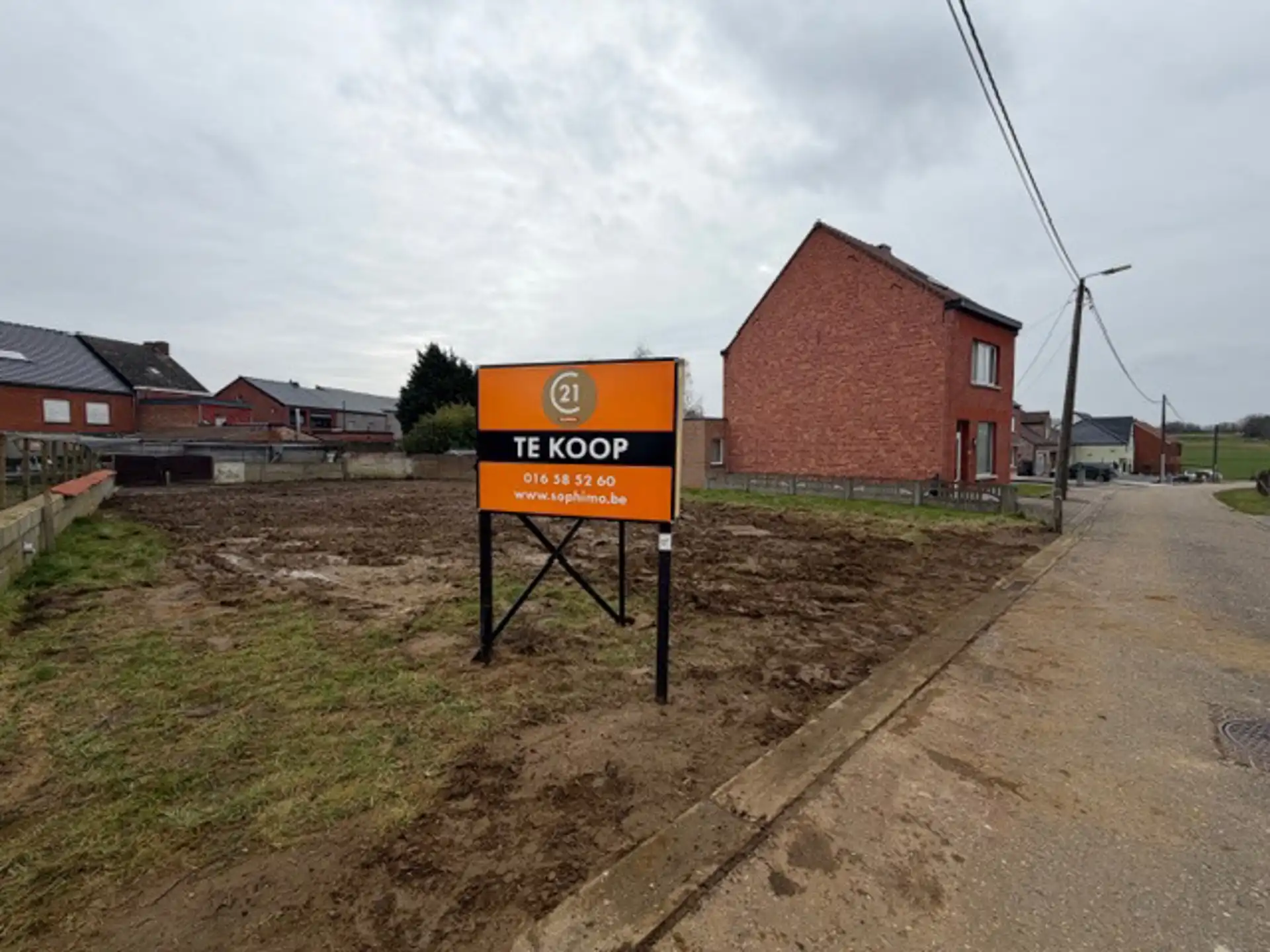 Bouwgrond voor open bebouwing op 6 are foto {{pictureIndex}}