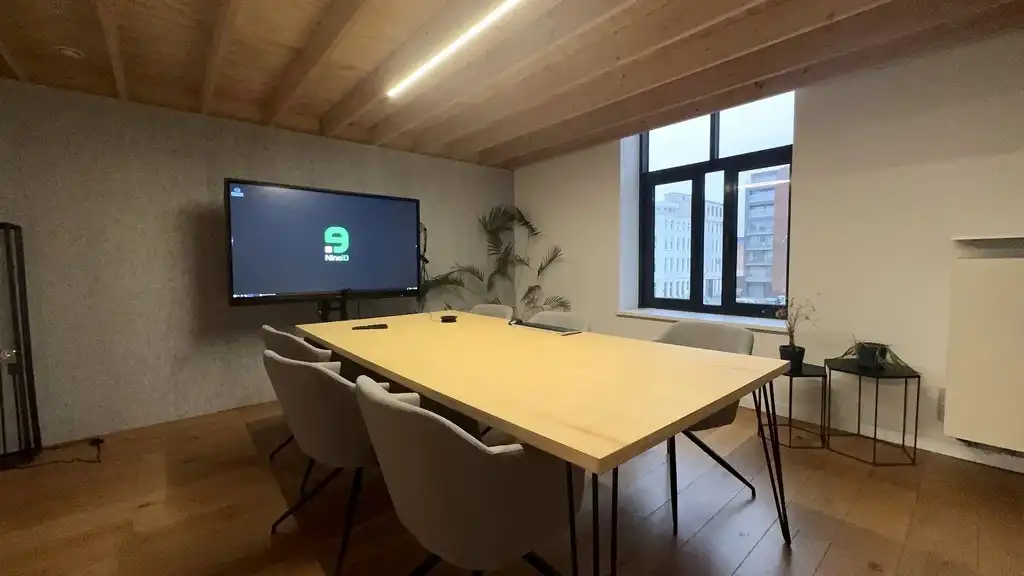 Hip loftkantoor te huur in Handelsdokcenter in Gent foto 20