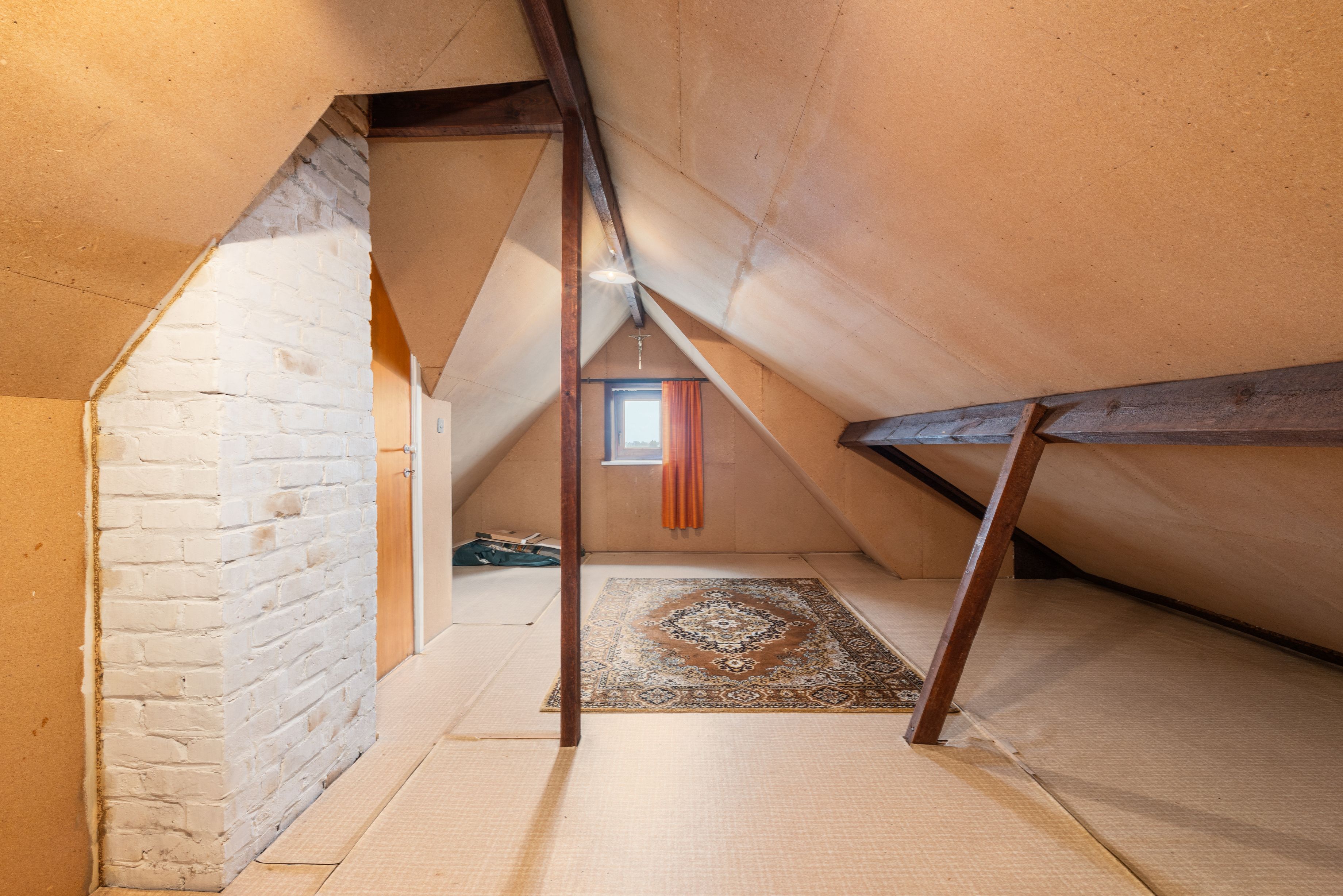 Uitzonderlijk ruime gezinswoning (op ca. 1.348 m² grond) op topligging in Raversijde! Wonen, werken en genieten! foto 18