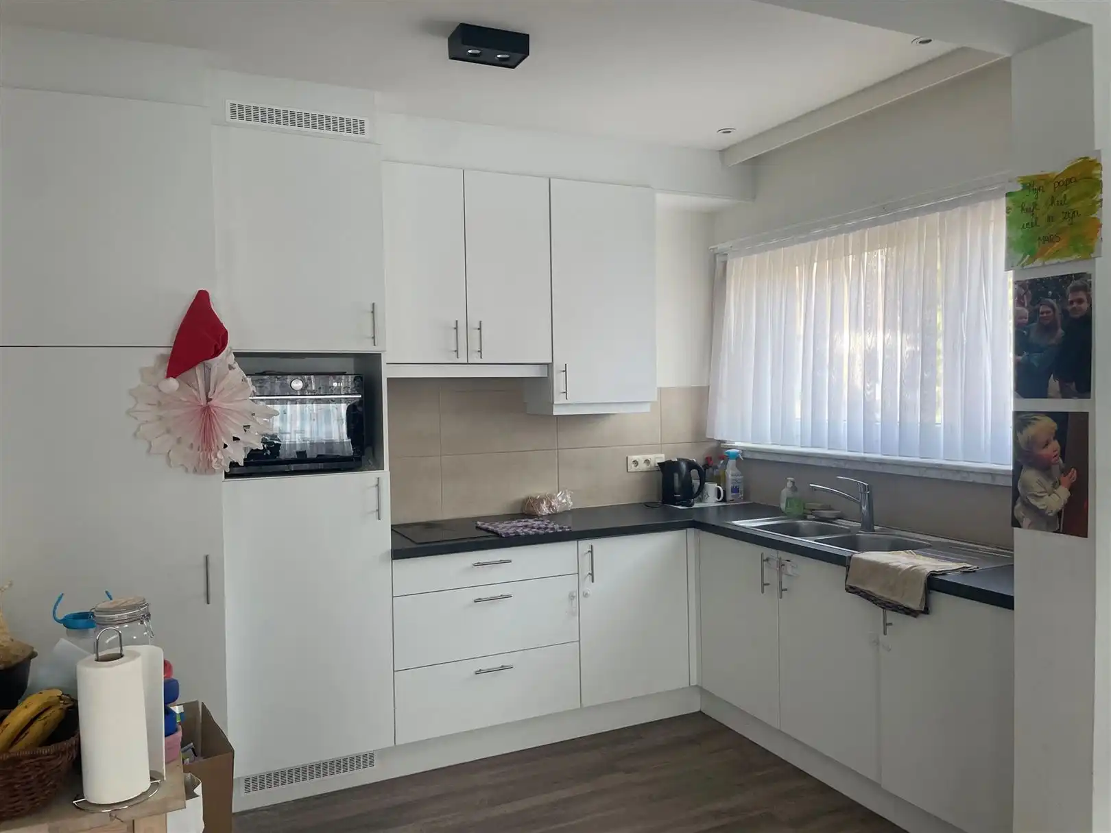 Gerenoveerd 2-slaapkamerappartement met garagebox foto 4