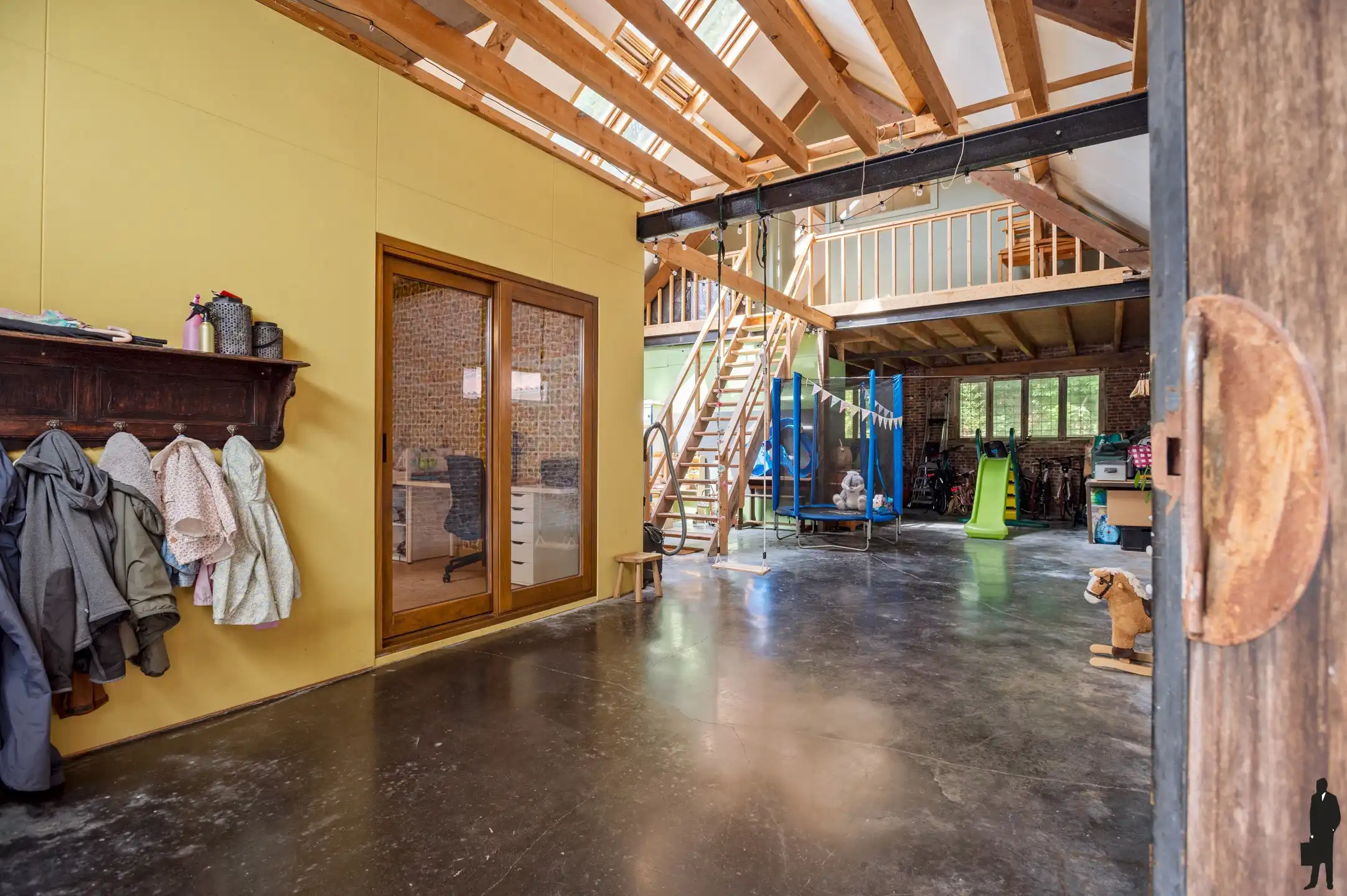 Instapklare charmante woning met ingericht bijgebouw foto 29