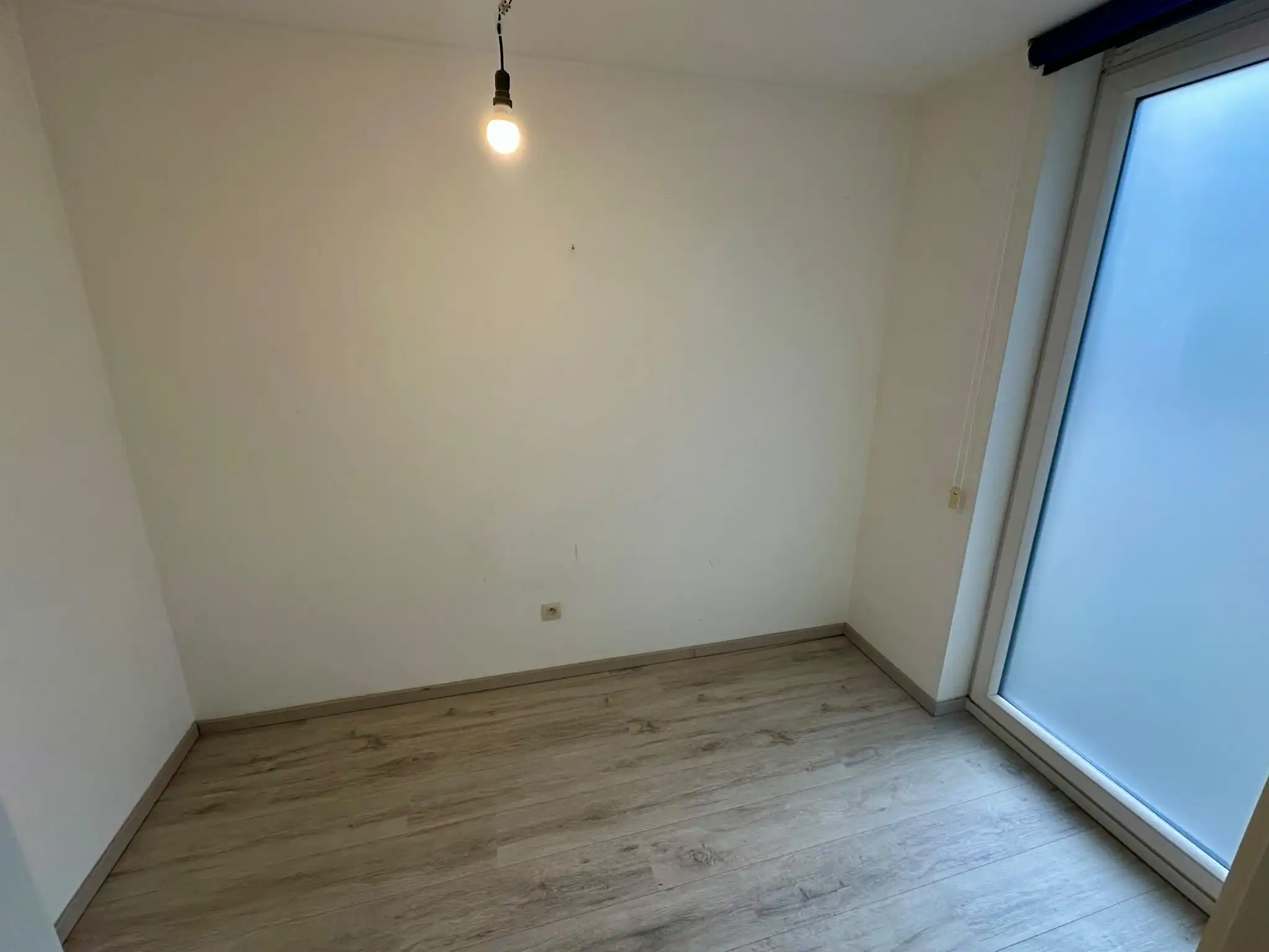 Gelijkvloers appartement met 2 slaapkamers, ruim terras en privé staanplaats foto 10