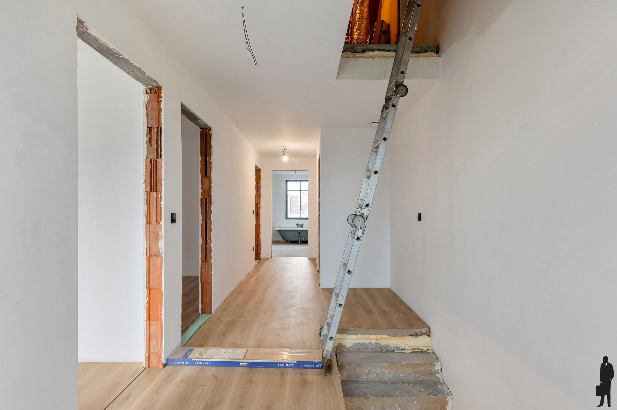 Prachtige nieuwbouwwoning van 308m² met 3 à 4 slaapkamers    foto 15