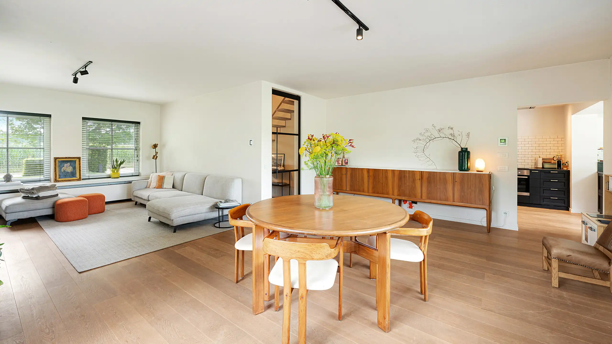 Vrijstaande woning met open zichten over de Damse polders foto 4