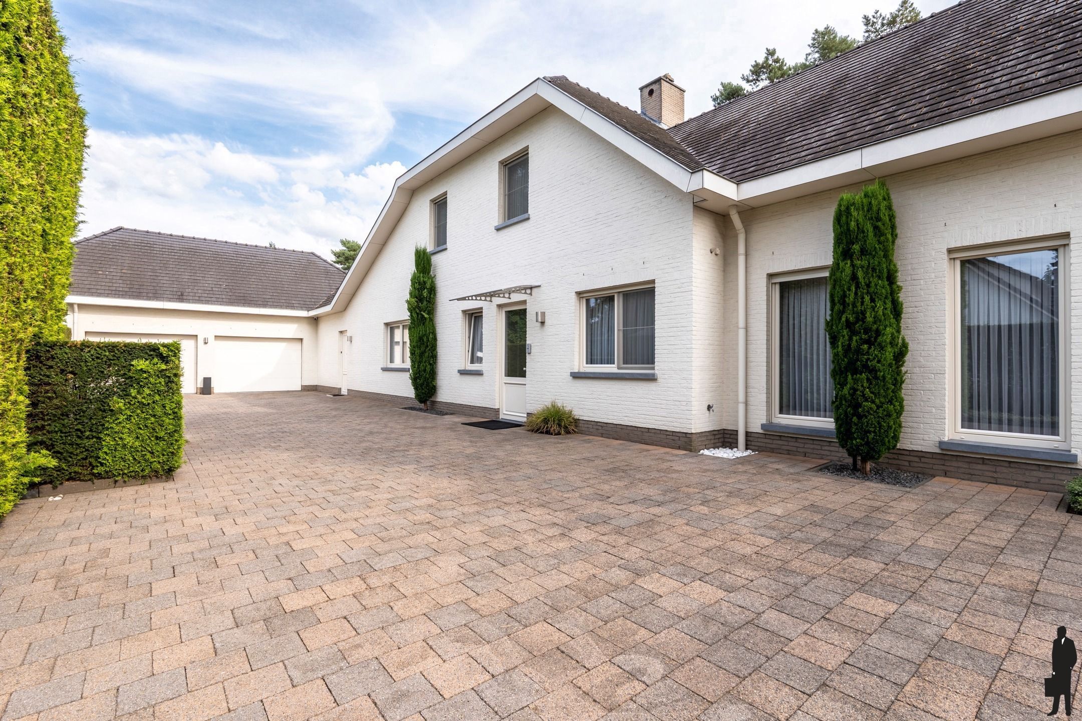 Tijdloze, volledig gerenoveerde villa 'Arendsnest' te Achel foto 26
