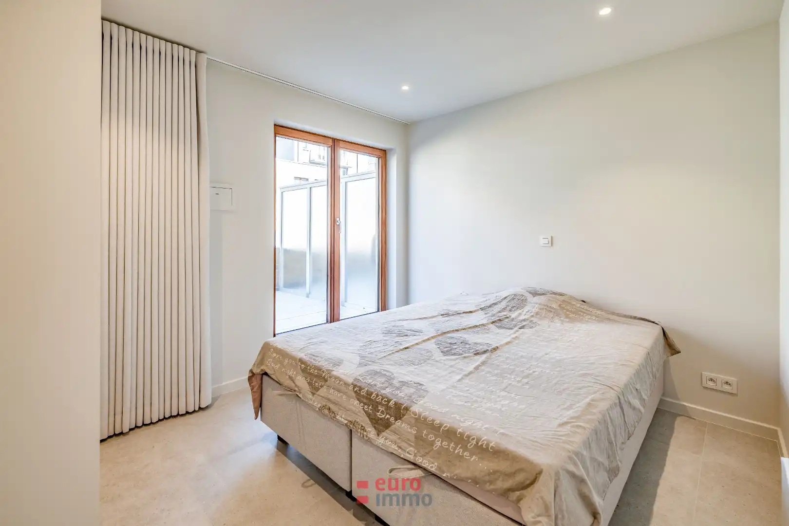 High-end afgewerkte topper met 2 slaapkamers én super groot terras! foto 10