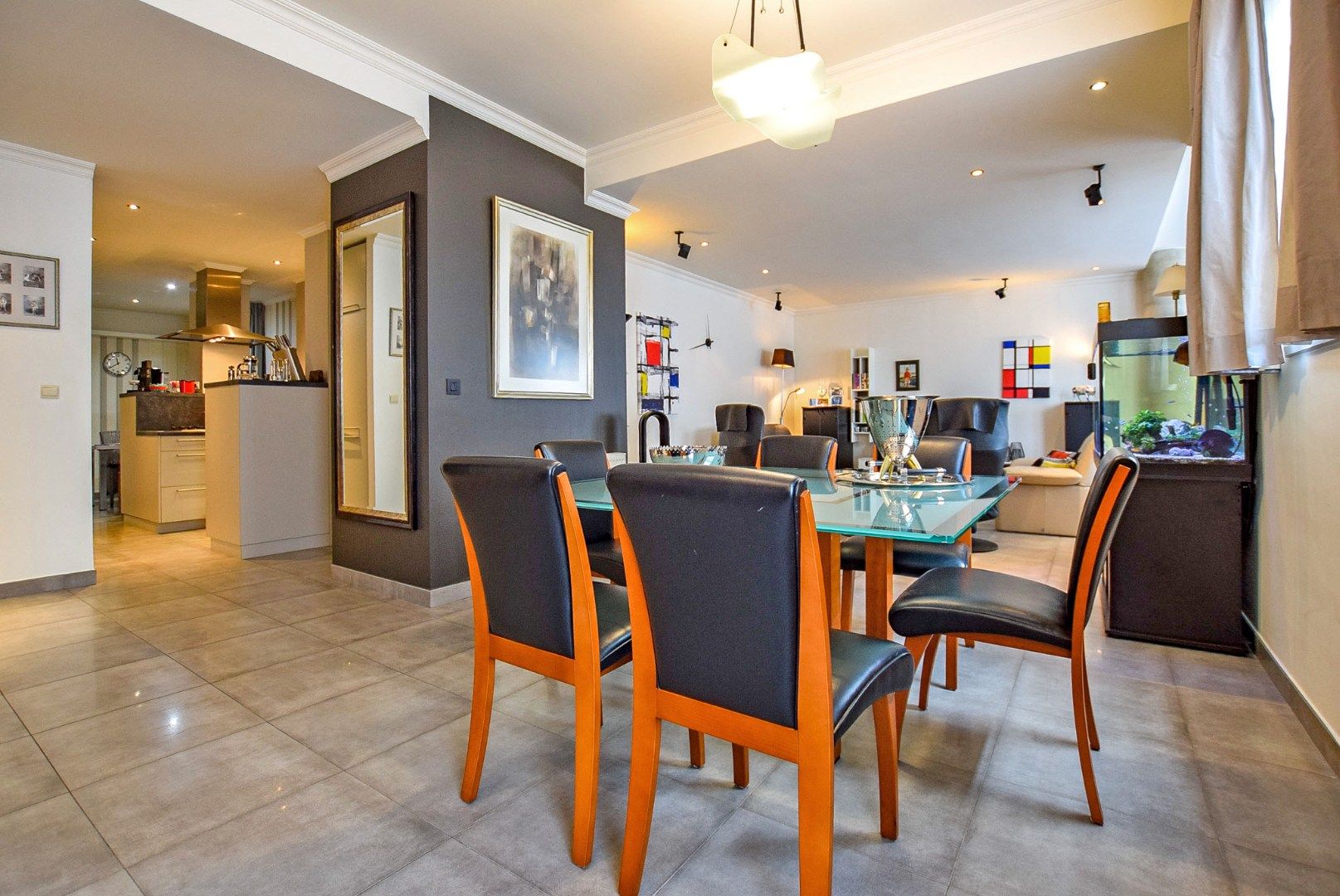 Prachtig onderhouden gelijkvloersappartement (175m²) te Koksijde Sint-Idesbald.  foto 3