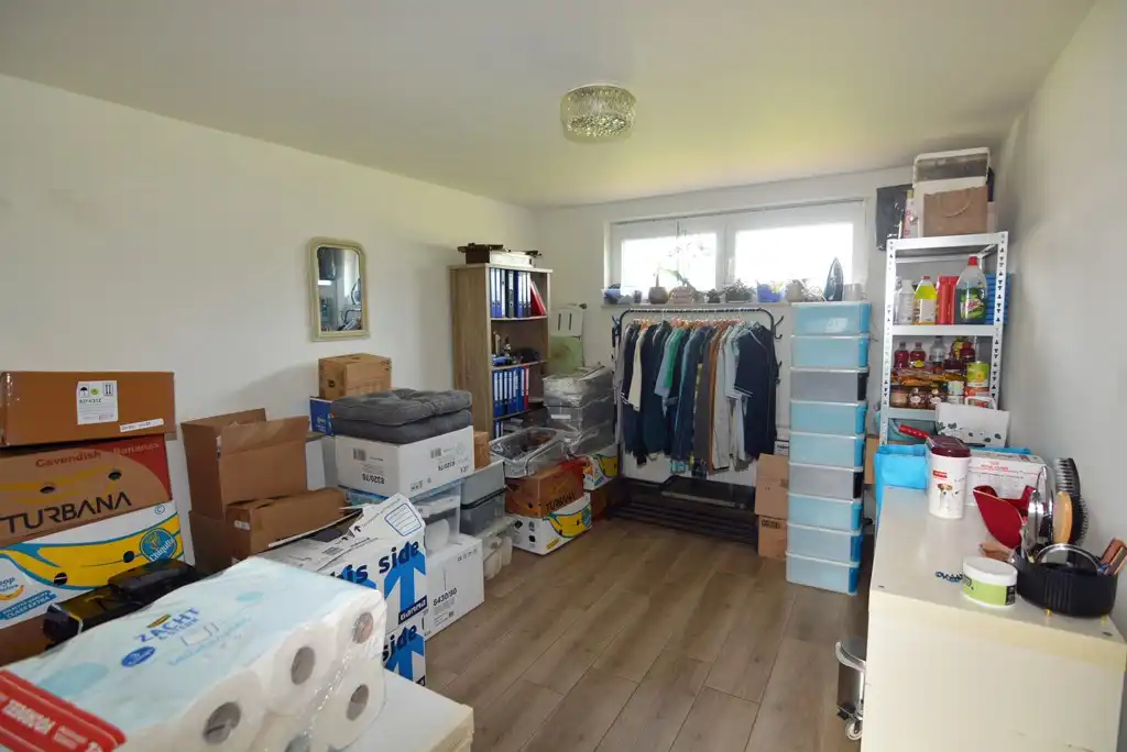 Gelijkvloers appartement met 3 slpks, veranda, tuin en garage foto 16