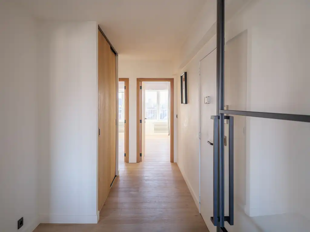 Ruim en lichtrijk 3 slpk appartement met terras nabij het station Gent-Sint-Pieters foto 10
