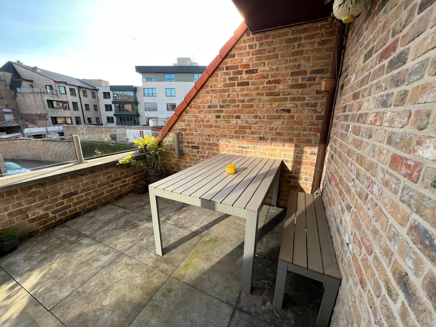 RUSTIG GELEGEN APPARTEMENT (228M²) IN HET CENTRUM VAN IEPER MET TERRAS foto 10