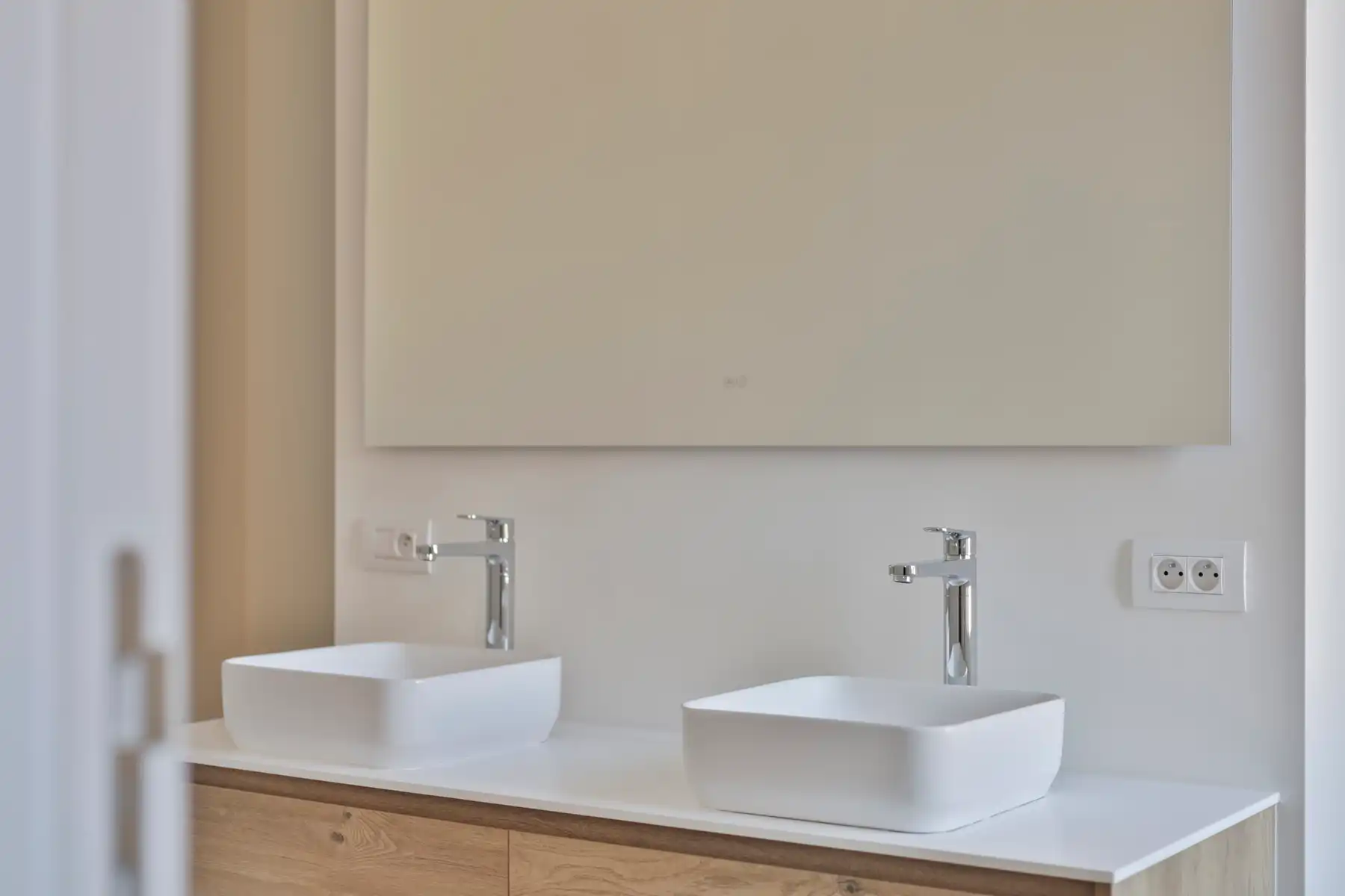 Kwalitatieve totaalrenovatie met zicht op de vesten foto 14